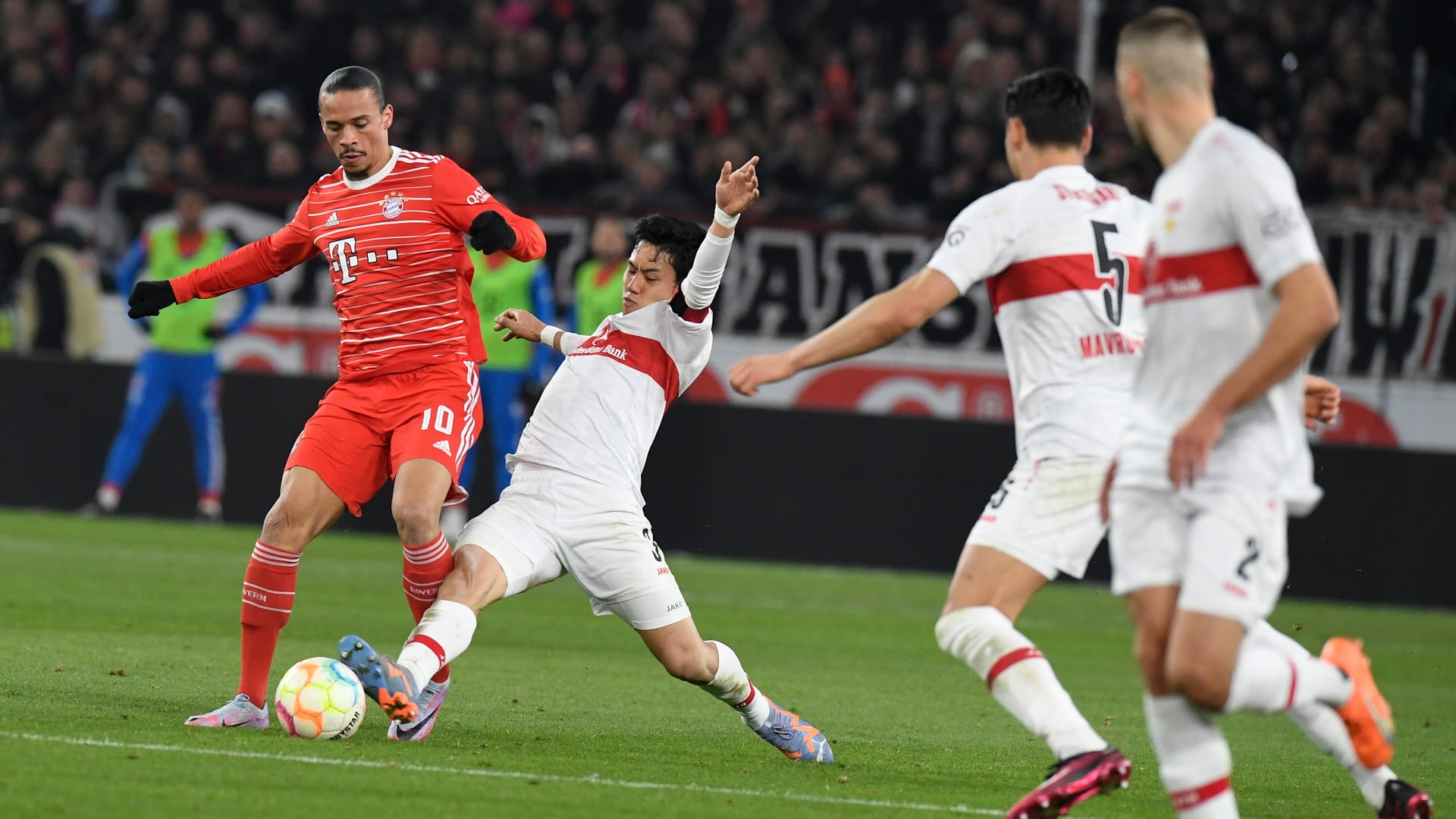 صورة بعنوان: بايرن ميونخ يستعيد صدارة الدوري الألماني 