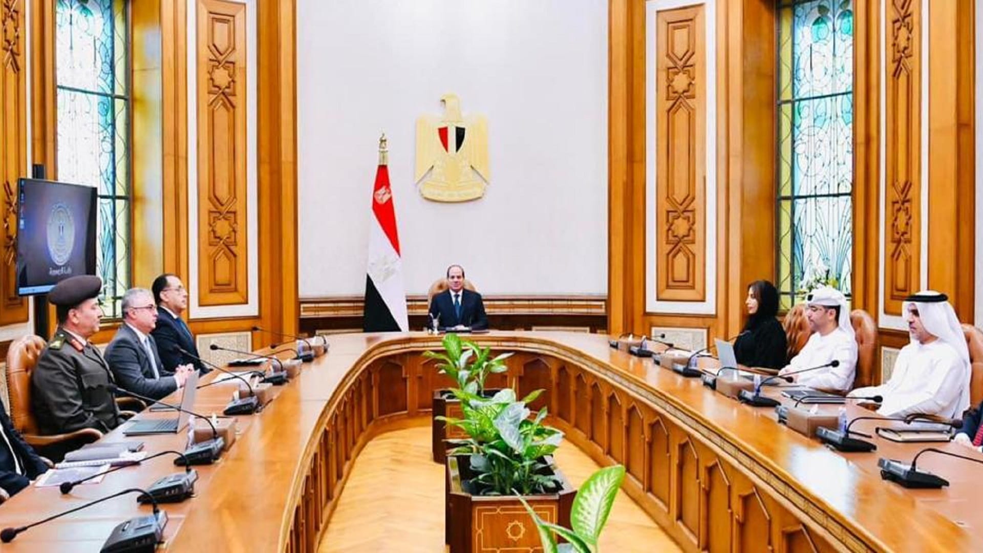 صورة بعنوان: الرئيس المصري يؤكد اعتزاز بلاده بعلاقاتها القوية مع دولة الإمارات 