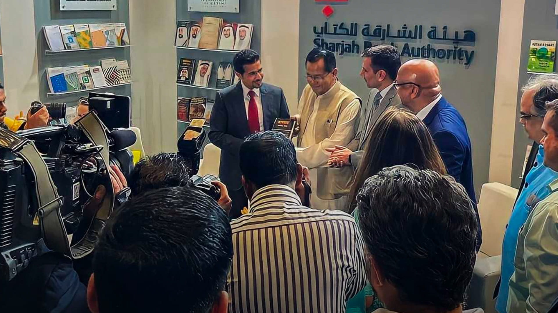 صورة بعنوان: "الشارقة للكتاب" تشارك في "معرض نيودلهي الدولي" بإصدارات متعددة 