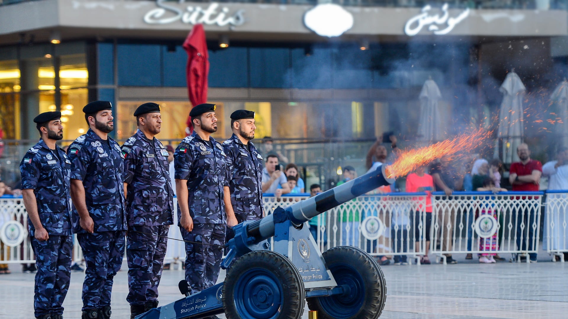 صورة بعنوان: شرطة الشارقة تخصص 4 مواقع لمدفع الإفطار في الإمارة 