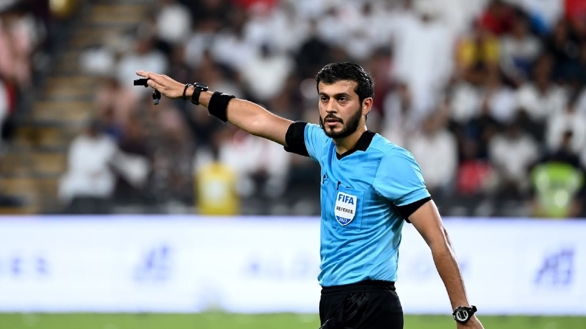 صورة بعنوان: مشاركات عربية وآسيوية لقضاة الملاعب والمٌقيّمين الإماراتيين 