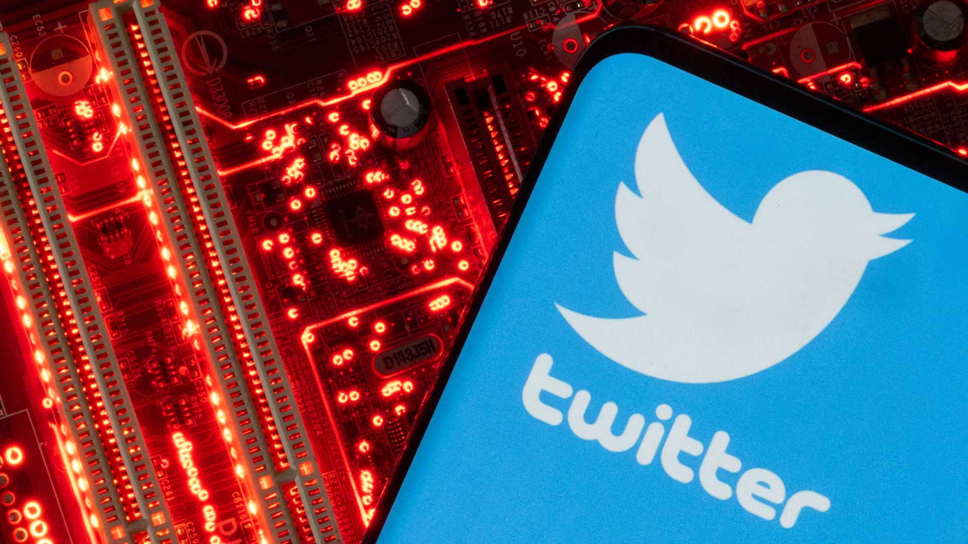 صورة بعنوان: بعد تعطل المنصة أمام مستخدمين...تويتر تعلن استعادتها زمام الأمور 