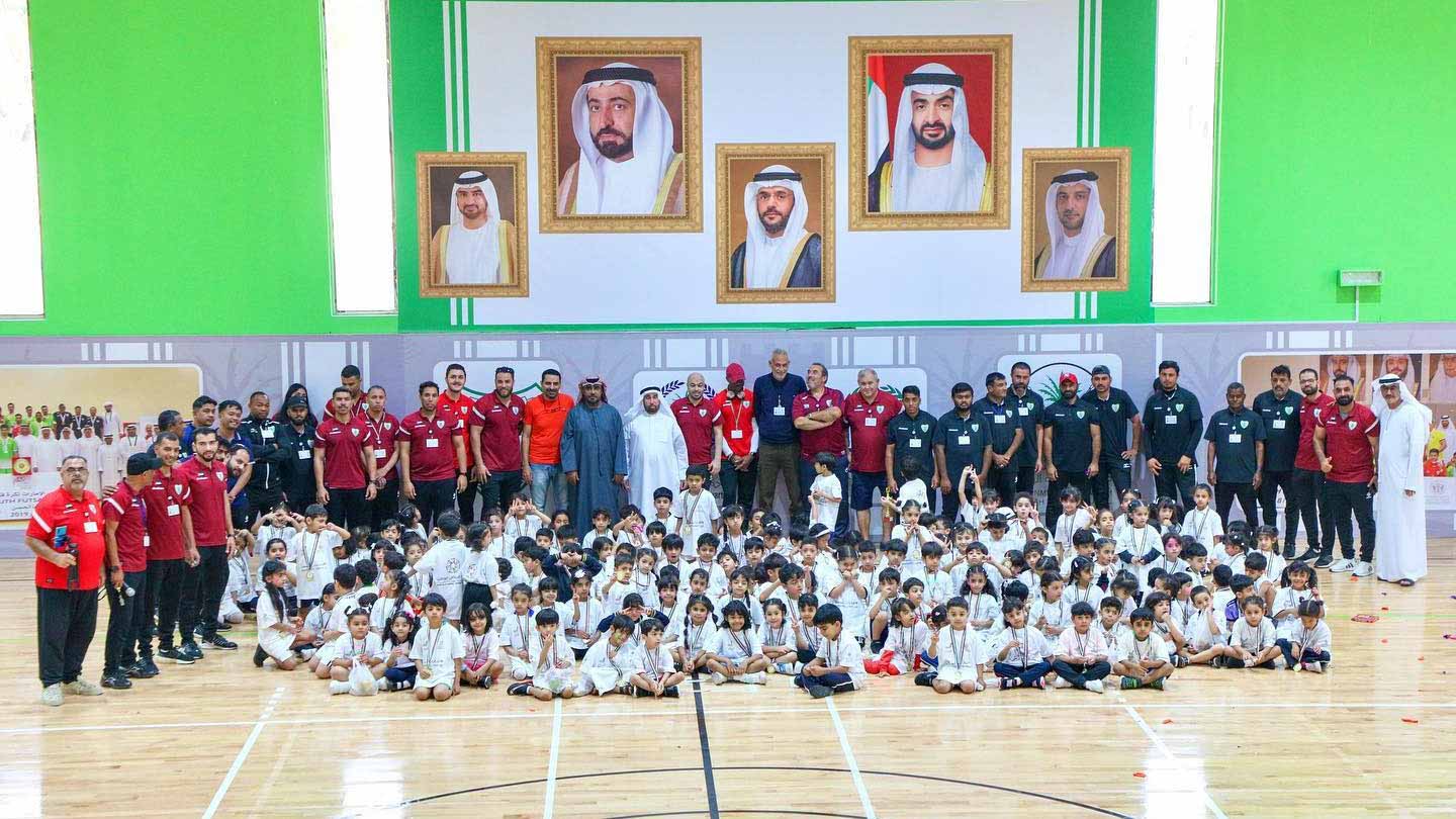 Image for the title: Dibba Al Hisn Club hosts children of Al Hour Kindergarten  