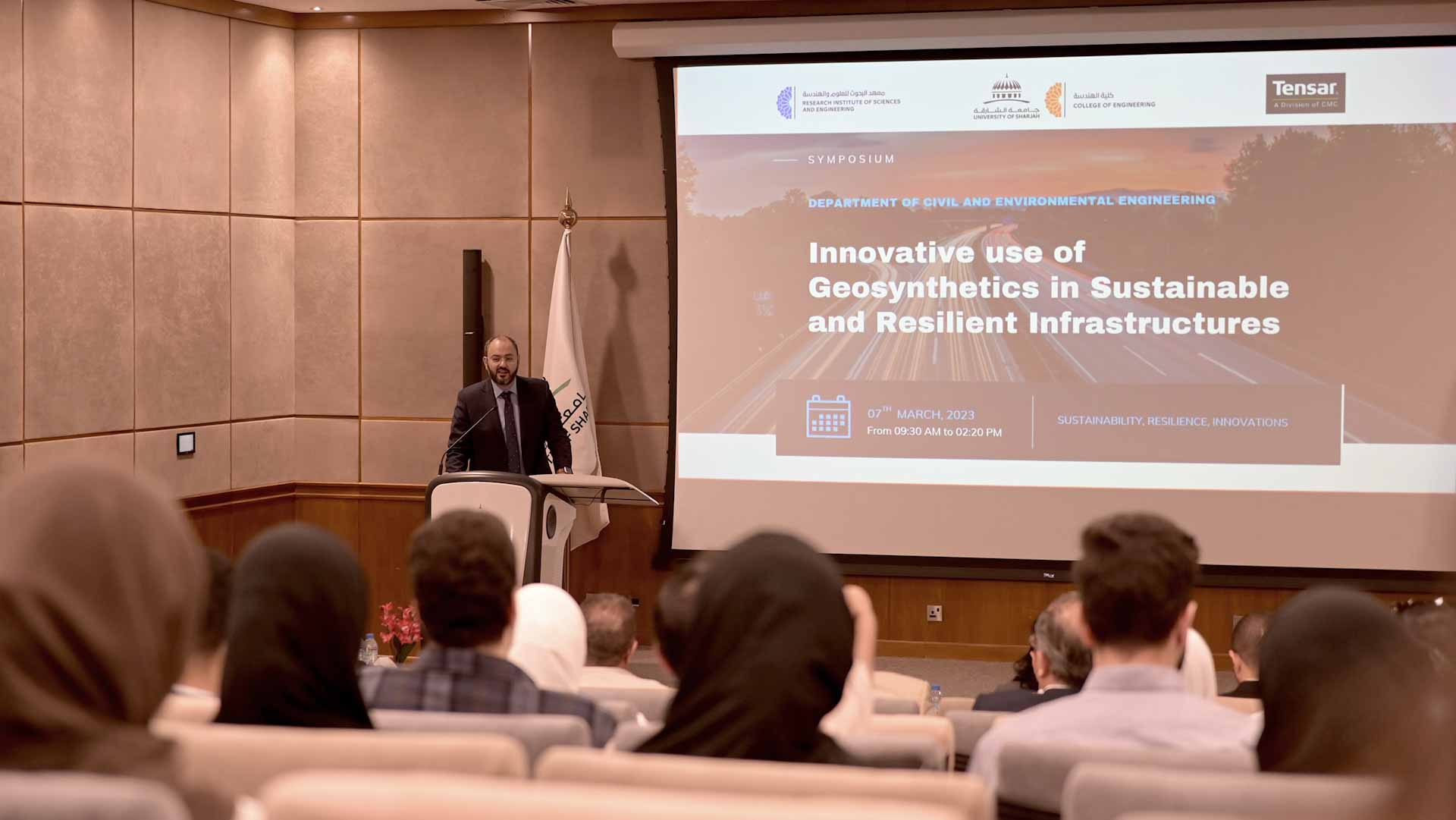 صورة بعنوان: جامعة الشارقة تنظم ندوة "تسليح التربة في البنية التحتية المستدامة" 