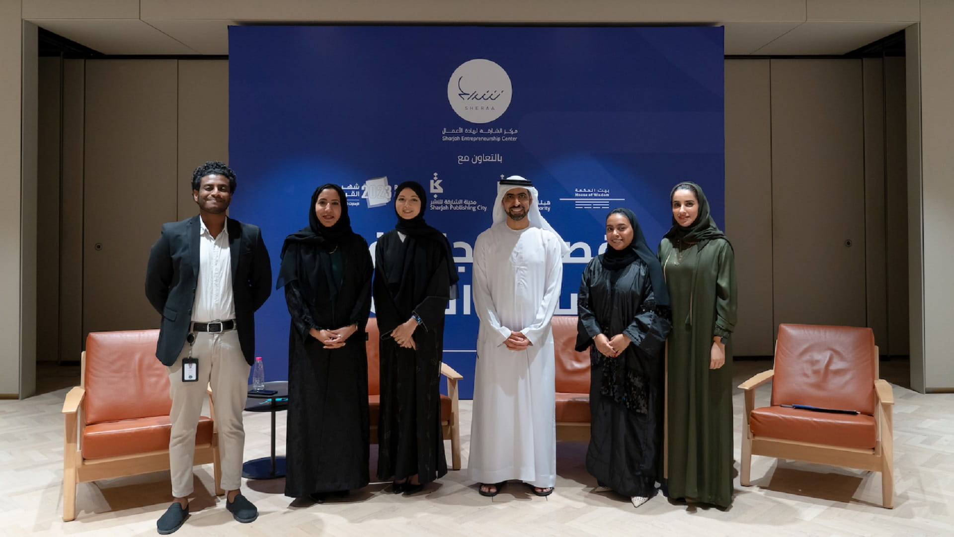 صورة بعنوان: "حوارات مجتمع شراع" تستضيف نخبة من روّاد الأعمال في عالم الكتب 