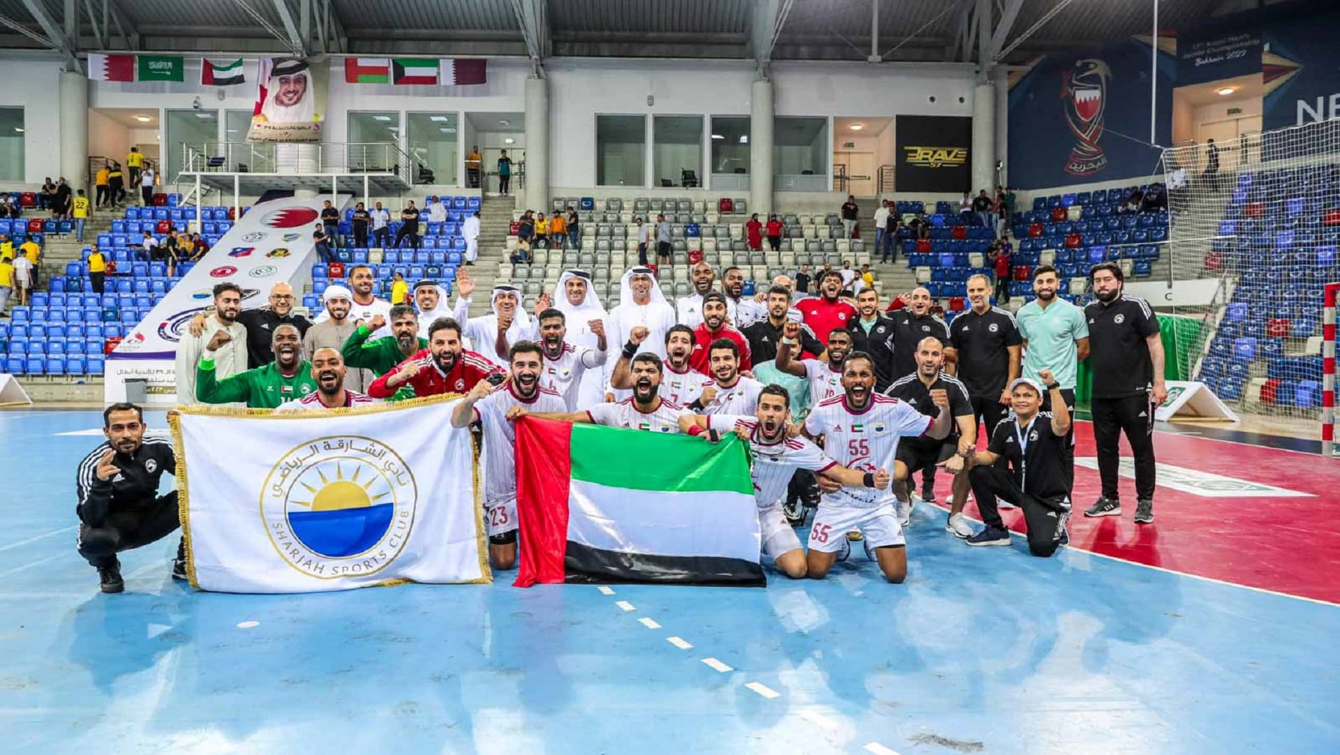 صورة بعنوان: الشارقة يتأهل لنصف نهائي البطولة الخليجية الـ 39 للأندية لكرة اليد 