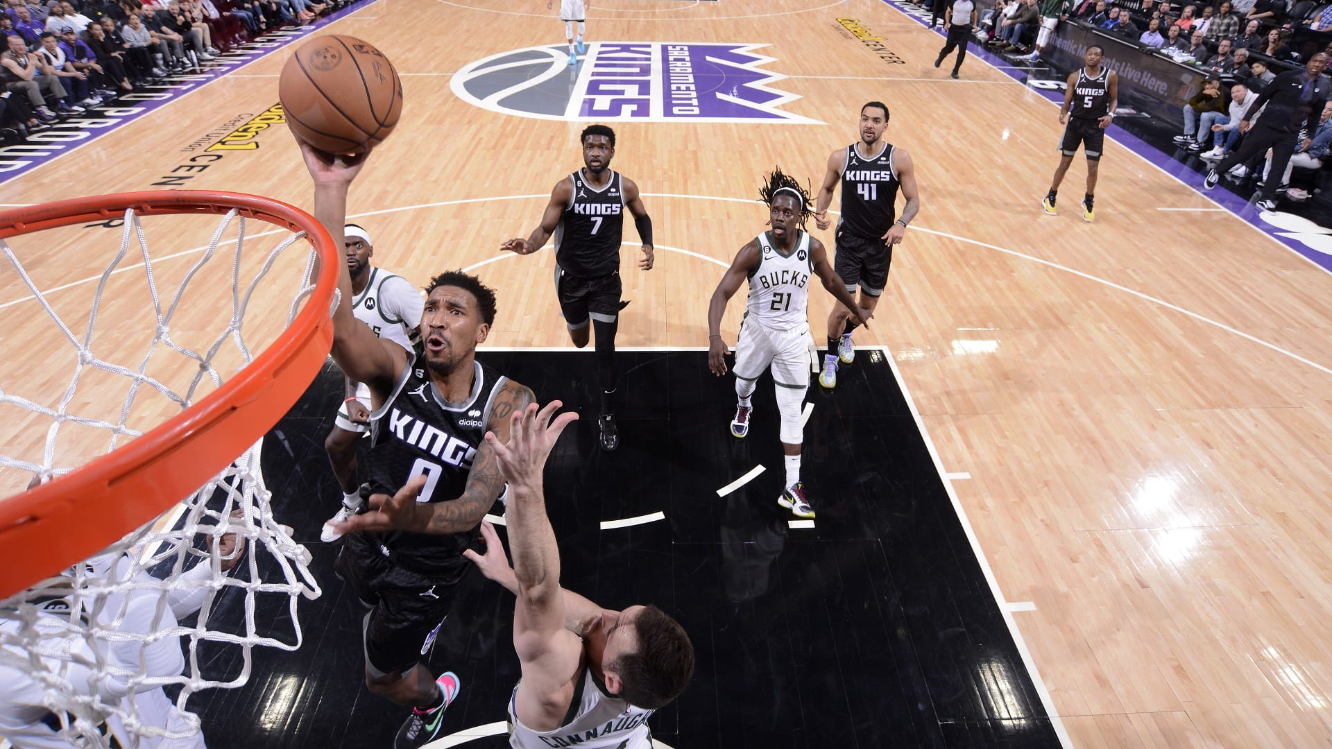 صورة بعنوان: ميلووكي بكس يعود لسكة الانتصارات في دوري السلة الأميركي 