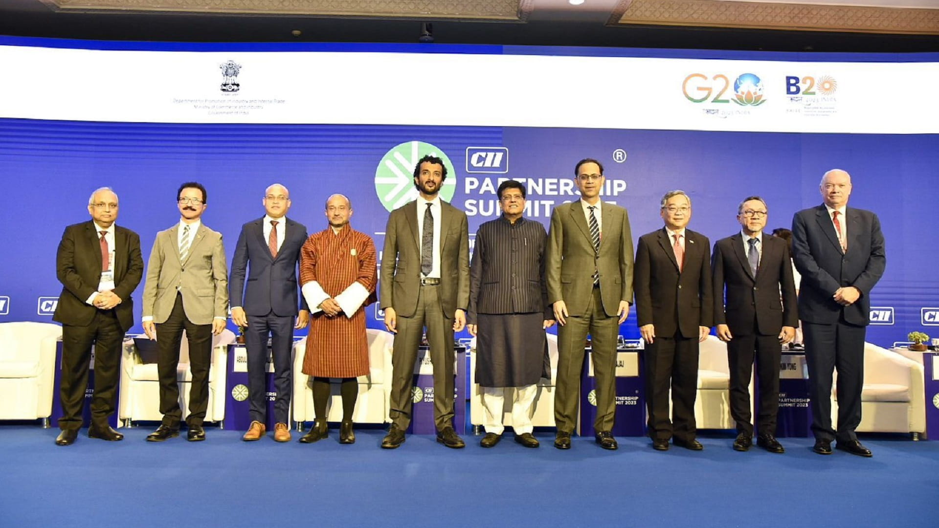 صورة بعنوان: بن طوق: الإمارات تدعم الجهود العالمية لتعزيز التكامل الاقتصادي 