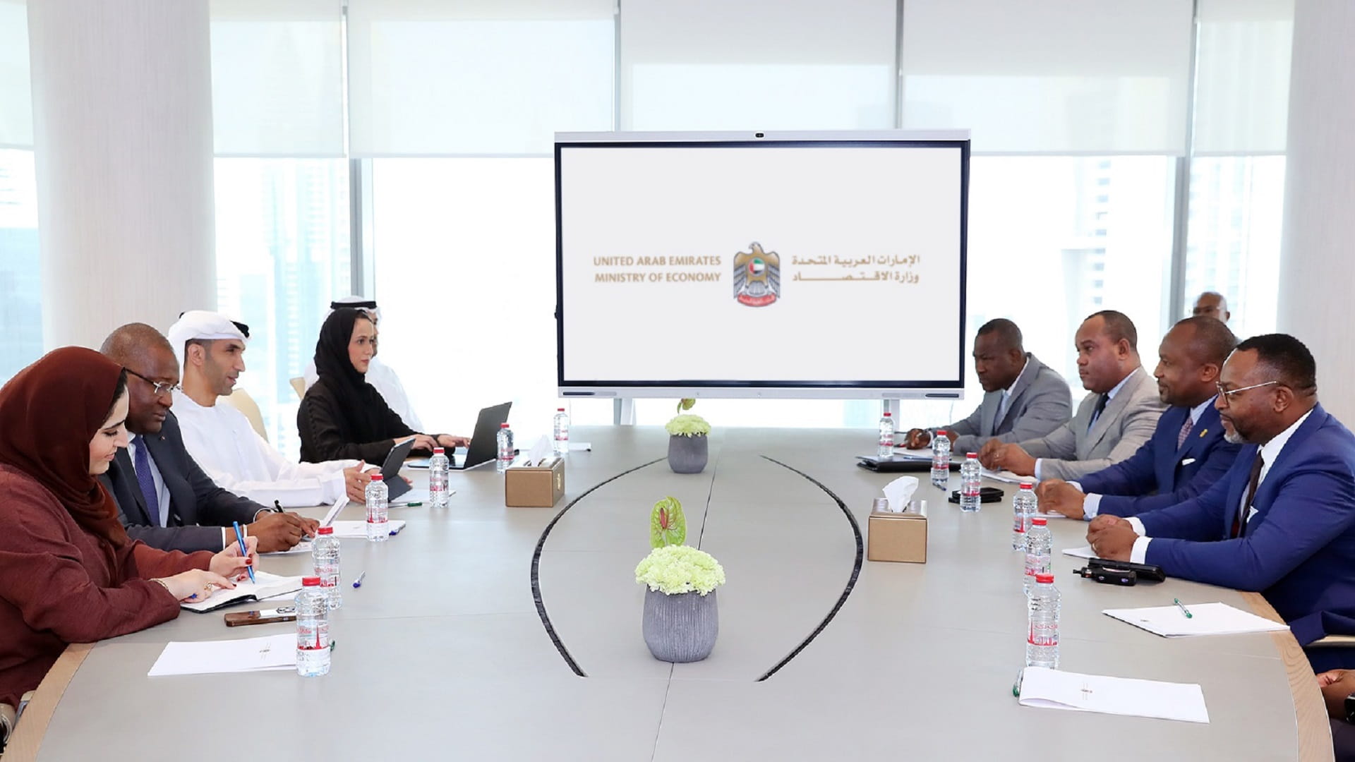 صورة بعنوان: الإمارات وجمهورية الكونغو تبحثان تعزيز التعاون الاقتصادي 