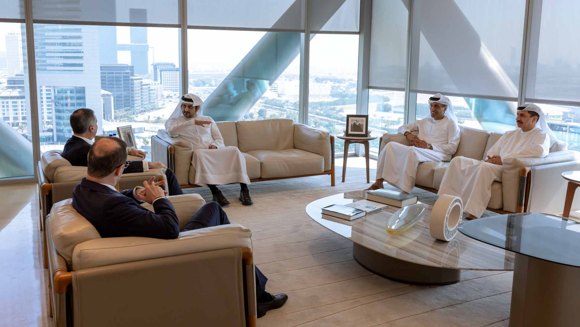 Image for the title: Maktoum bin Mohammed meets with Daniel Pinto 