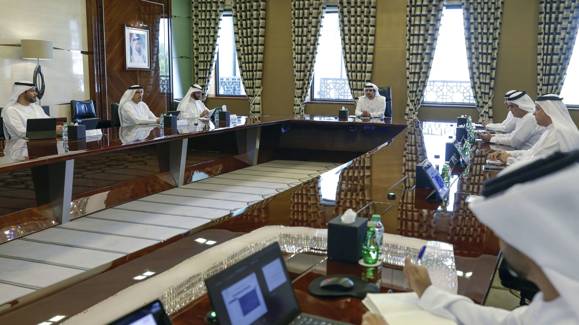 Image for the title: Maktoum bin Mohammed approves strategic plans of judicial entities 