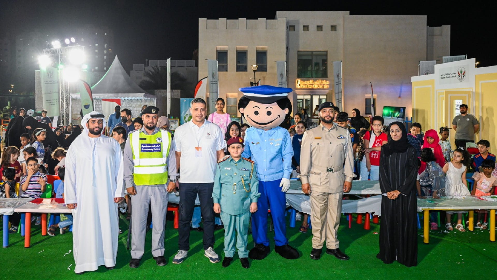 Image for the title: SP fulfills child's wish to wear police uniform 