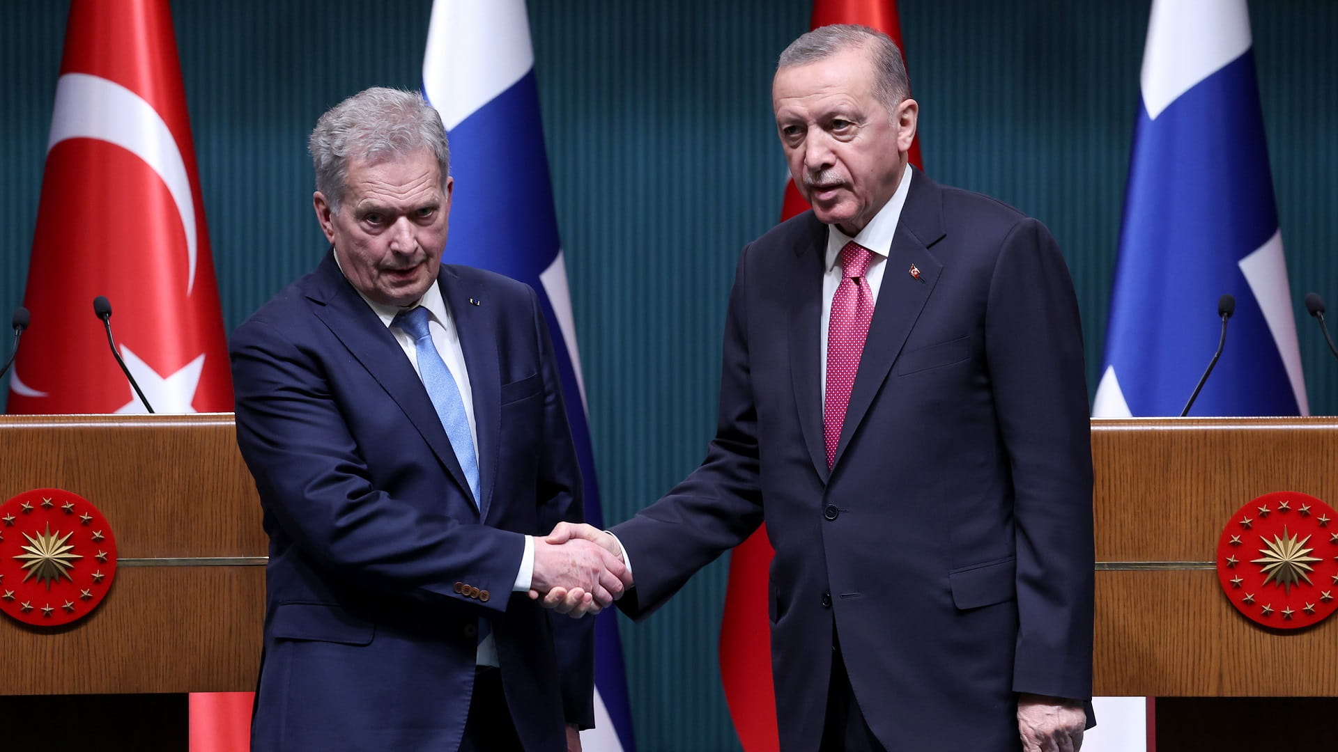 Image for the title: Turkey backs Finland’s bid for NATO membership 