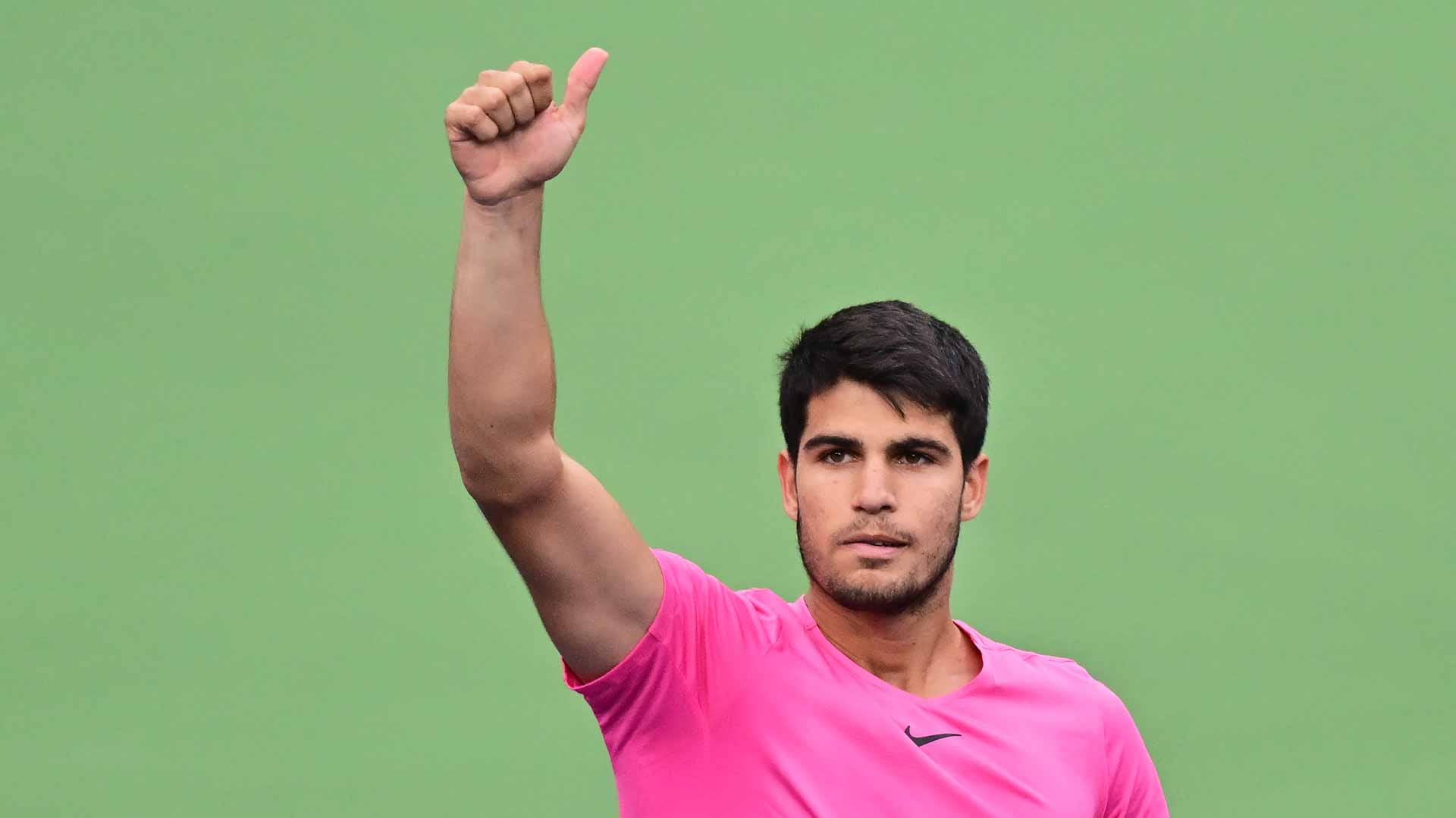 صورة بعنوان: ألكاراز يتأهل للقاء ميدفيديف في نهائي بطولة إنديان ويلز للتنس 