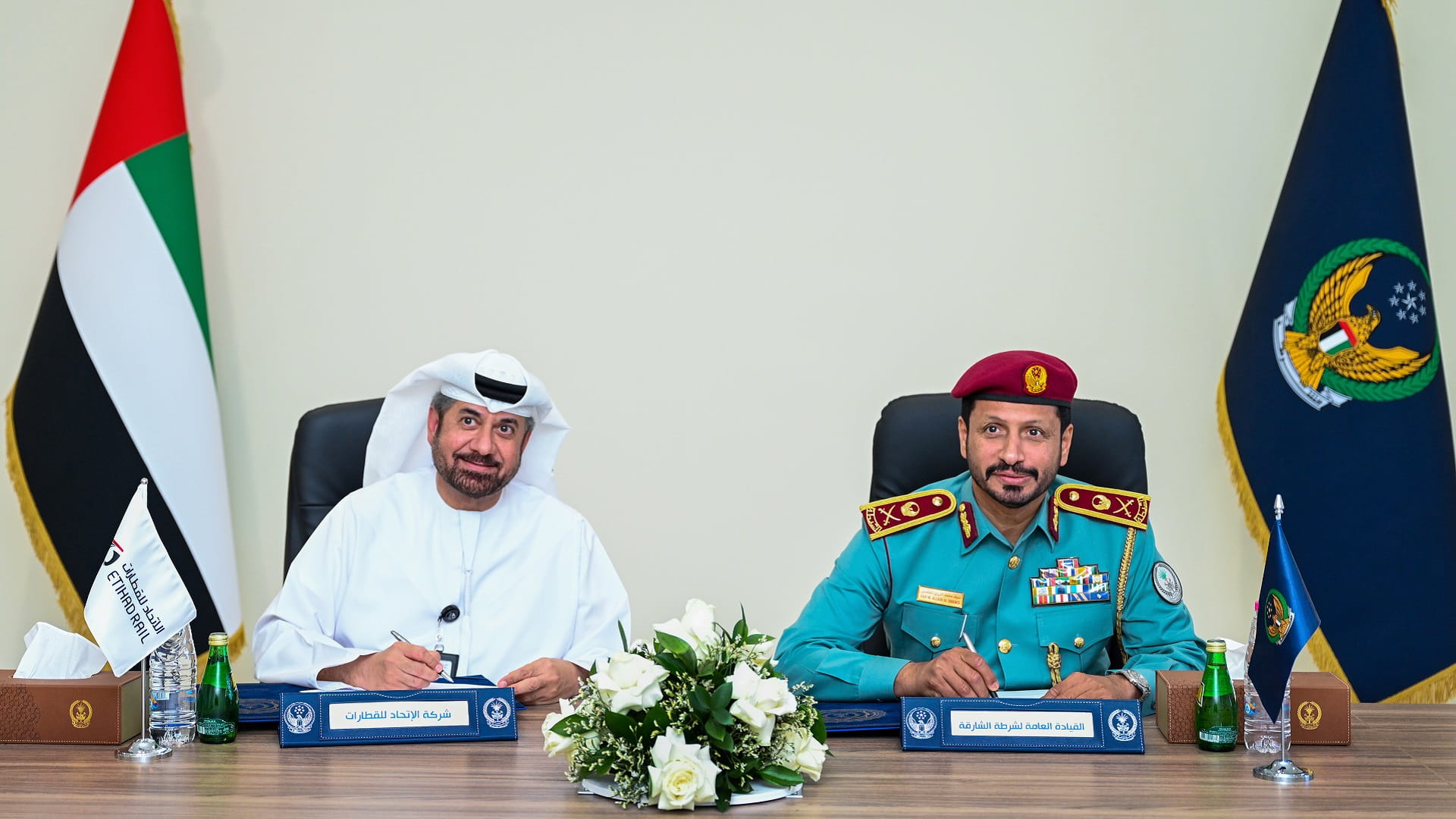 Image for the title: Sharjah Police signs an MOU with "Etihad Rail" 