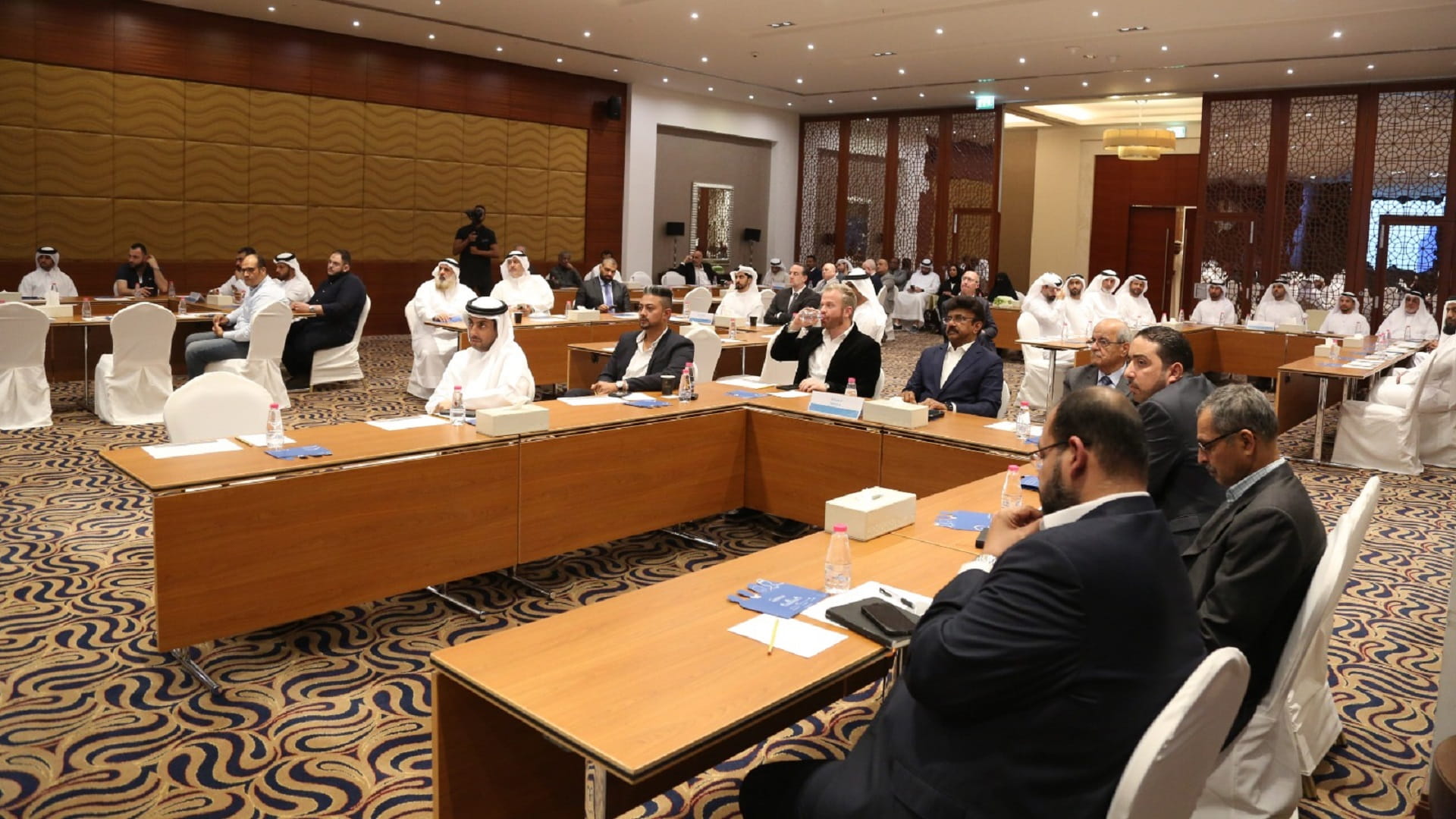 صورة بعنوان: "غرفة الشارقة" تعقد اللقاء التعريفي للمجموعات العاملة تحت مظلتها 