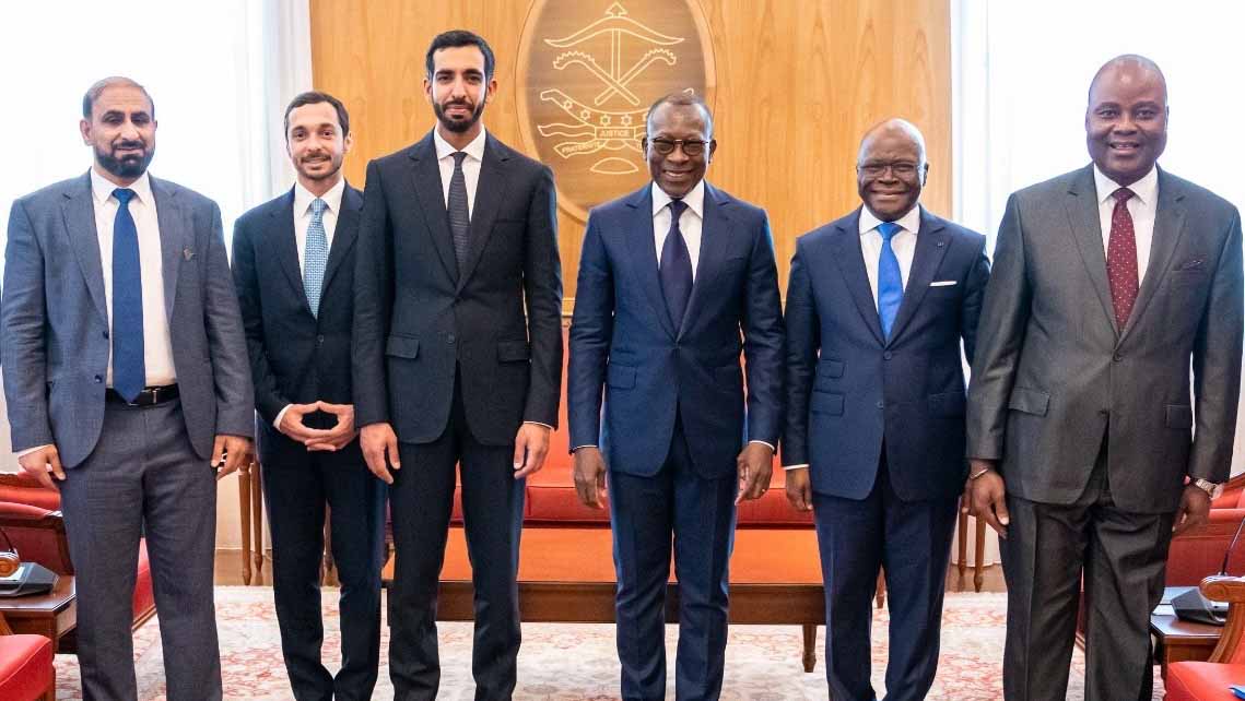 صورة بعنوان: شخبوط بن نهيان يلتقي رئيس بنين ويوقع مذكرة تفاهم للتعاون الفني 