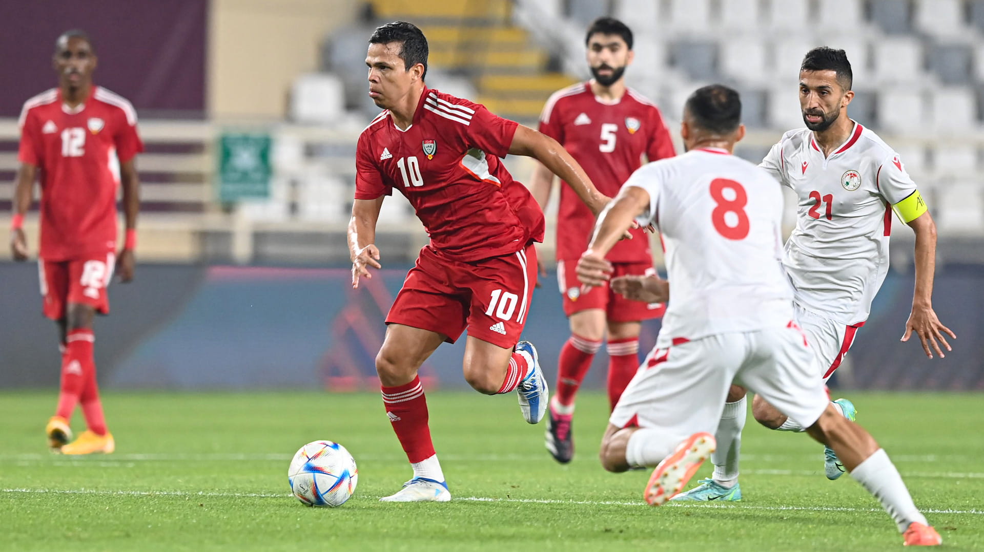 صورة بعنوان: منتخبنا الوطني يتعادل مع طاجيكستان سلبياً في تجربة ودية 