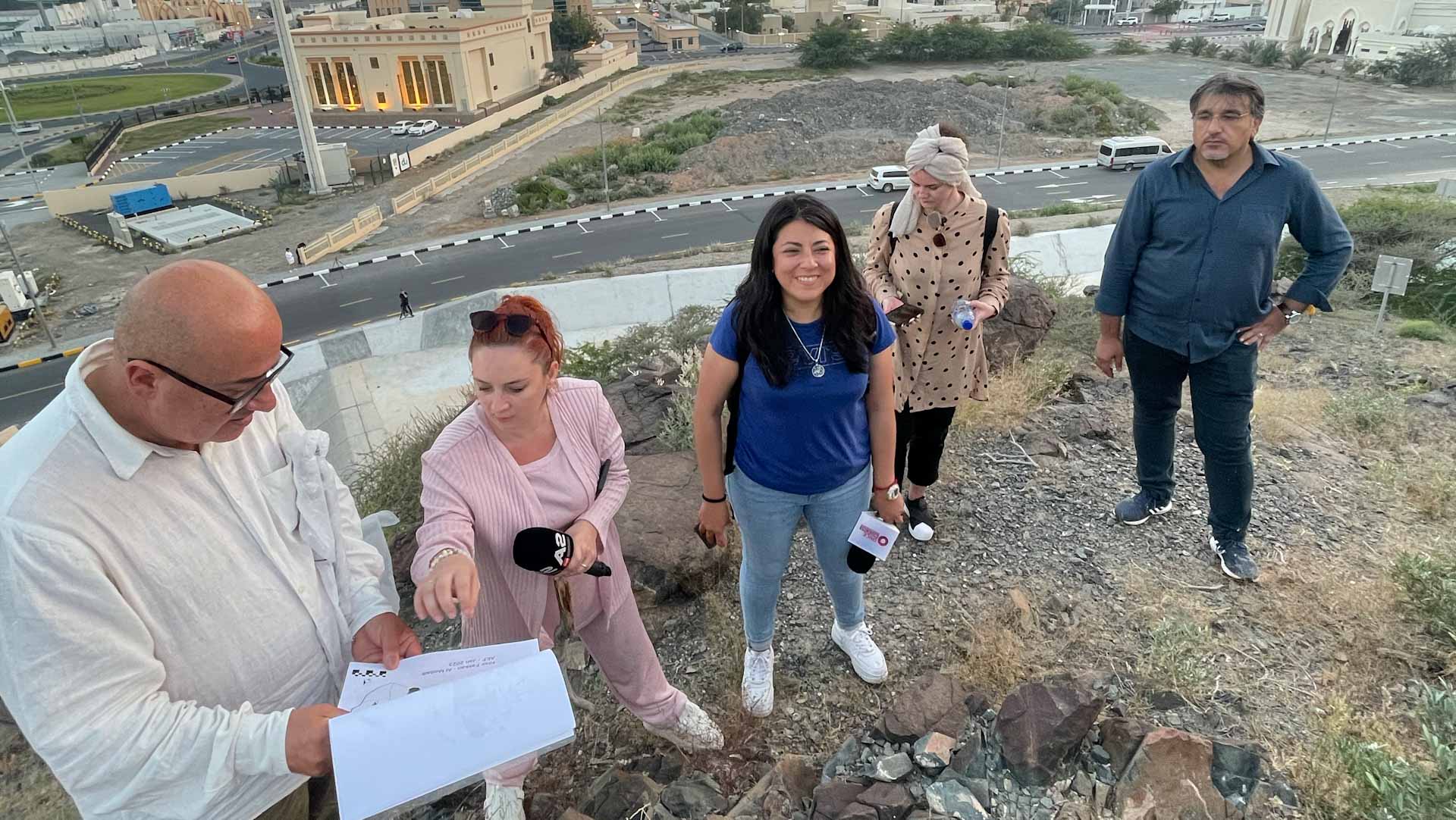 صورة بعنوان: شبكة "إينيكس" الإعلامية تستكشف أبرز المواقع الأثرية في الشارقة 