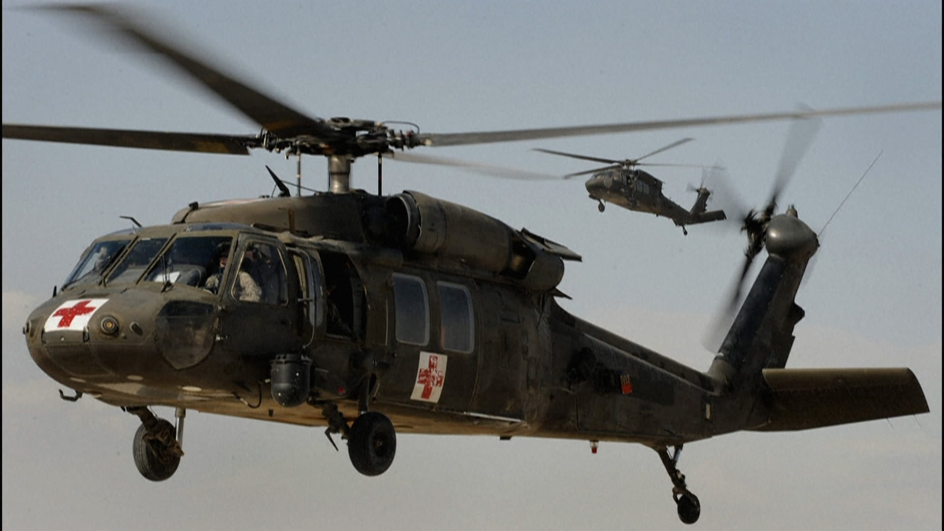 صورة بعنوان: مقتل 9 بتحطم مروحيتين للجيش الأميركي في الولايات المتحدة 