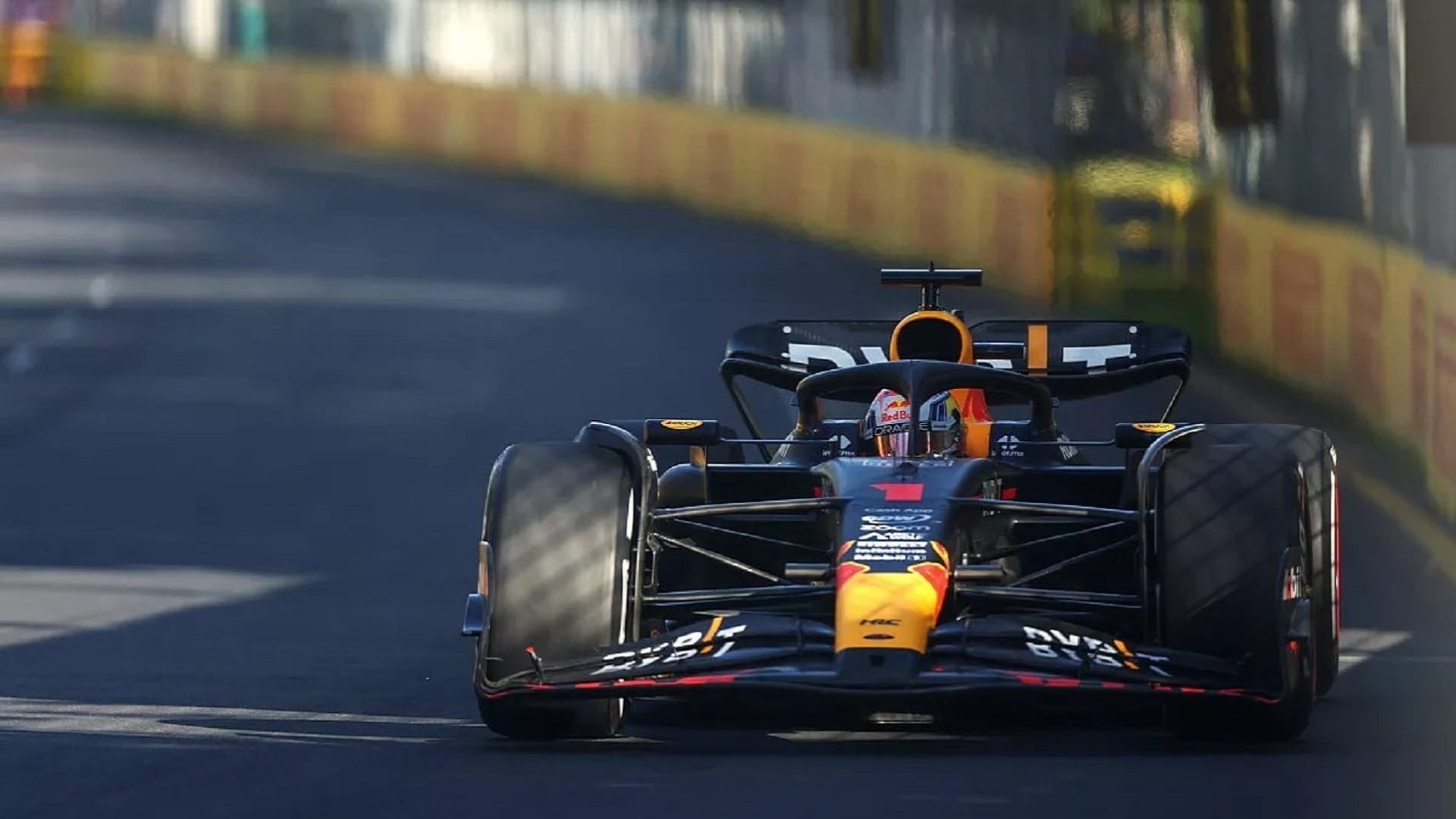 صورة بعنوان: الهولندي فيرستابن يفوز بسباق أستراليا للفورمولا 1 