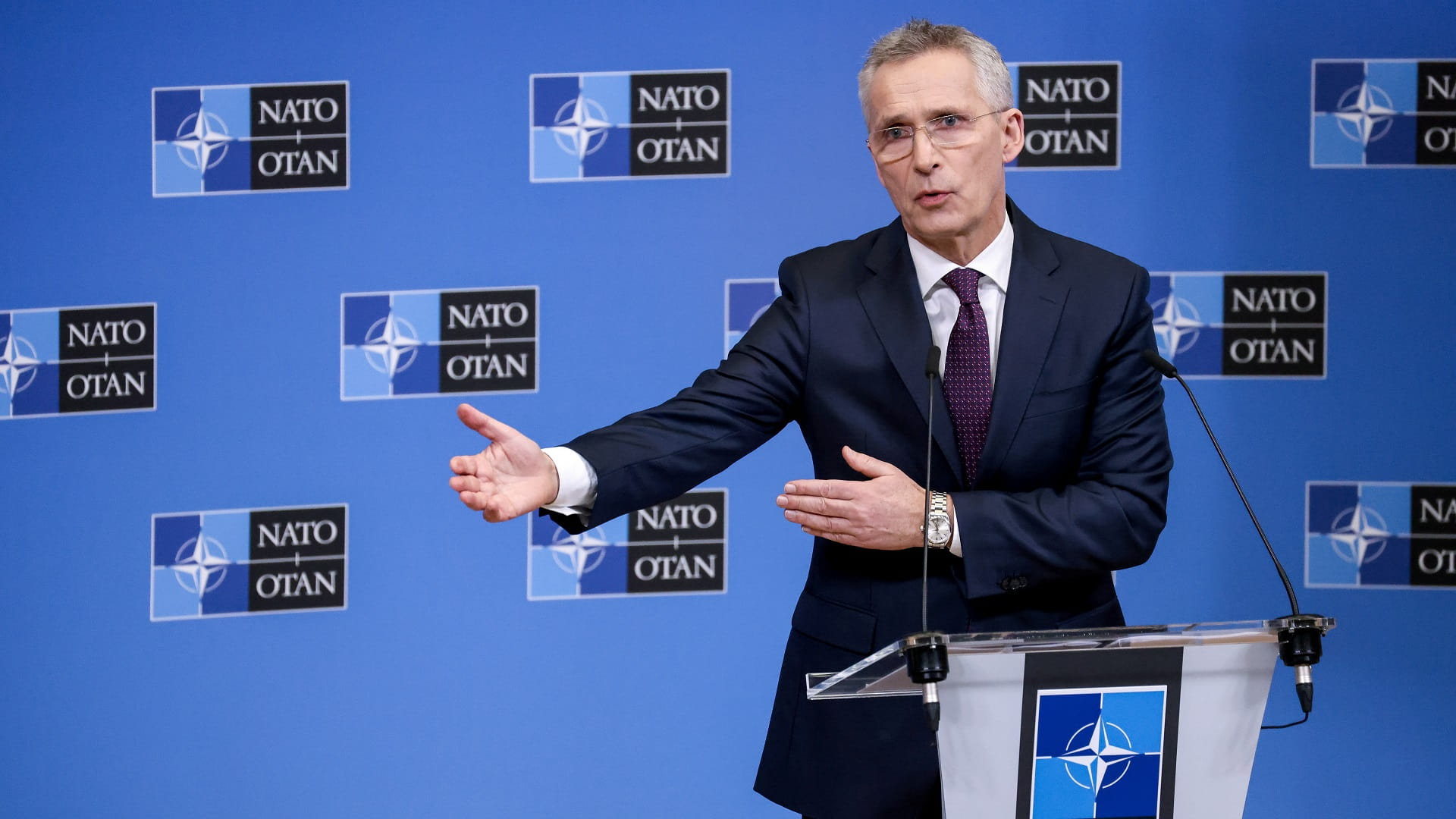 Image for the title: Finland to join NATO in coming days: NATO chief 