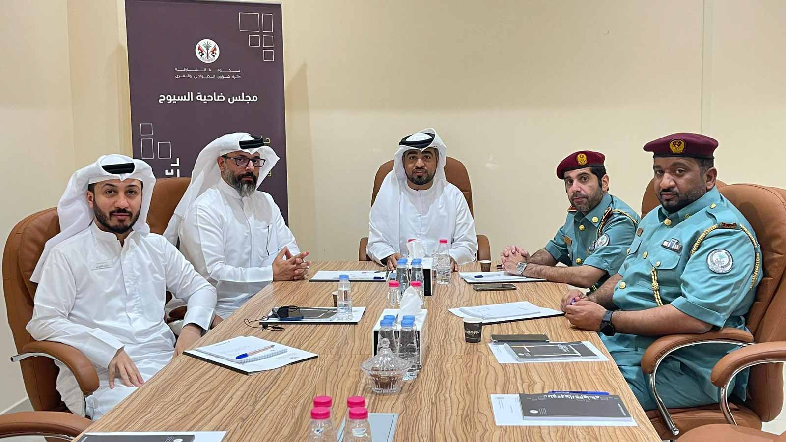 Image for the title: Al Suyoh Suburb Council, SP discuss joint programs 