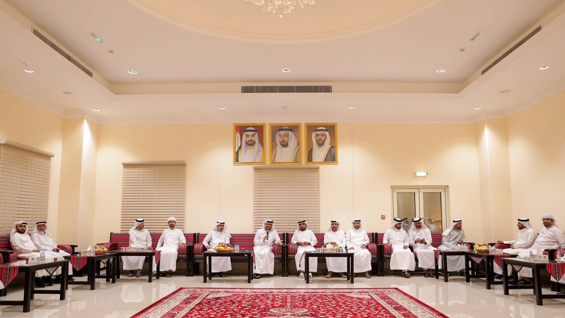 صورة بعنوان: "مجلس السيوح" يبحث احتياجات المناطق للرصف الداخلي ومرافق الخدمات 