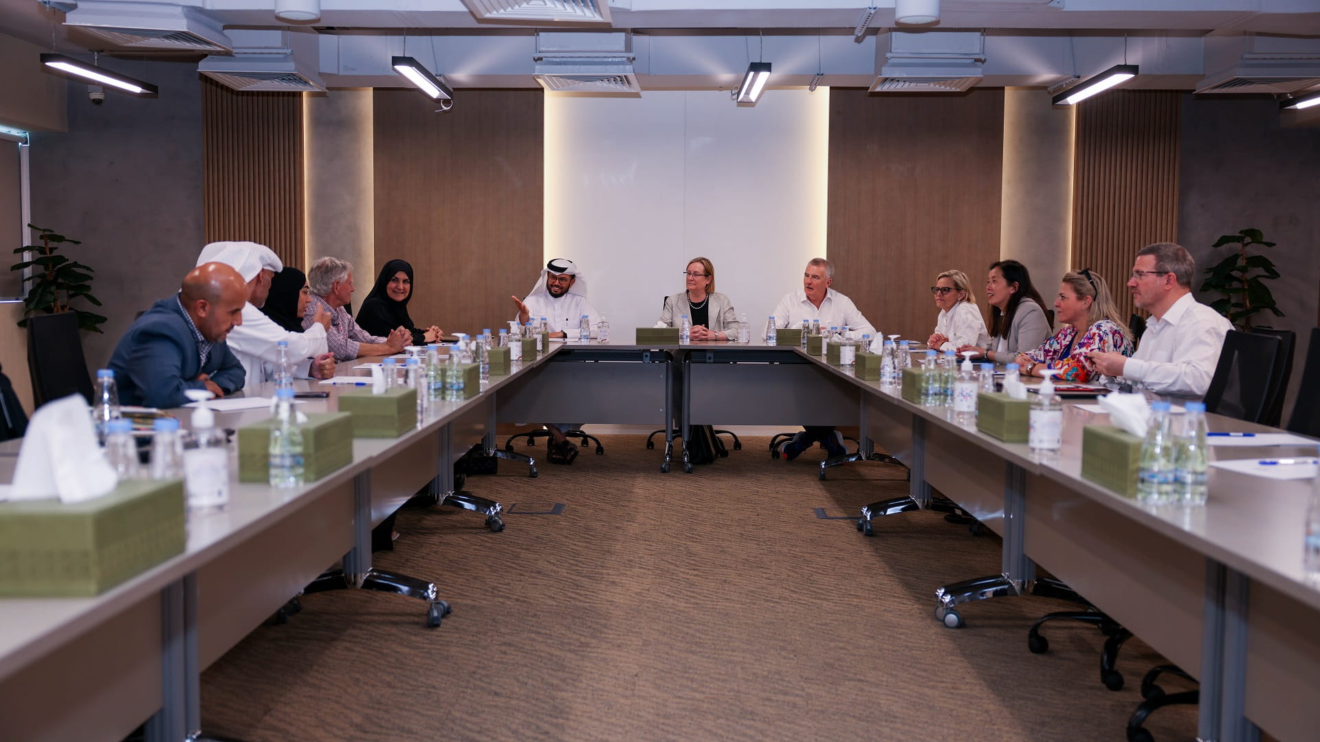 Image for the title: SDAL explores collaboration with University of Bristol, RAU 