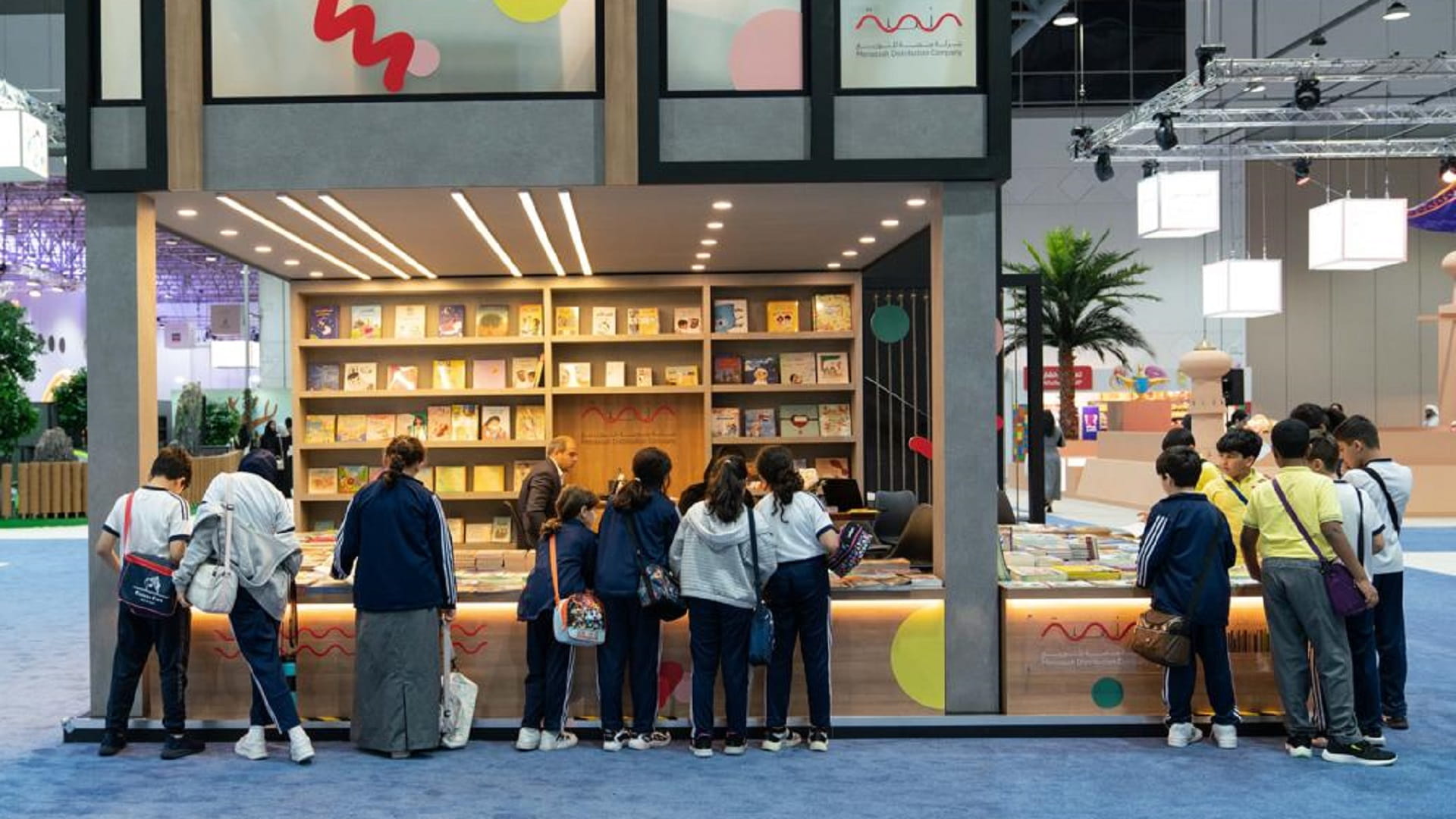 Image for the title: Emirates Publishers Association launches 430 books in SCRF 