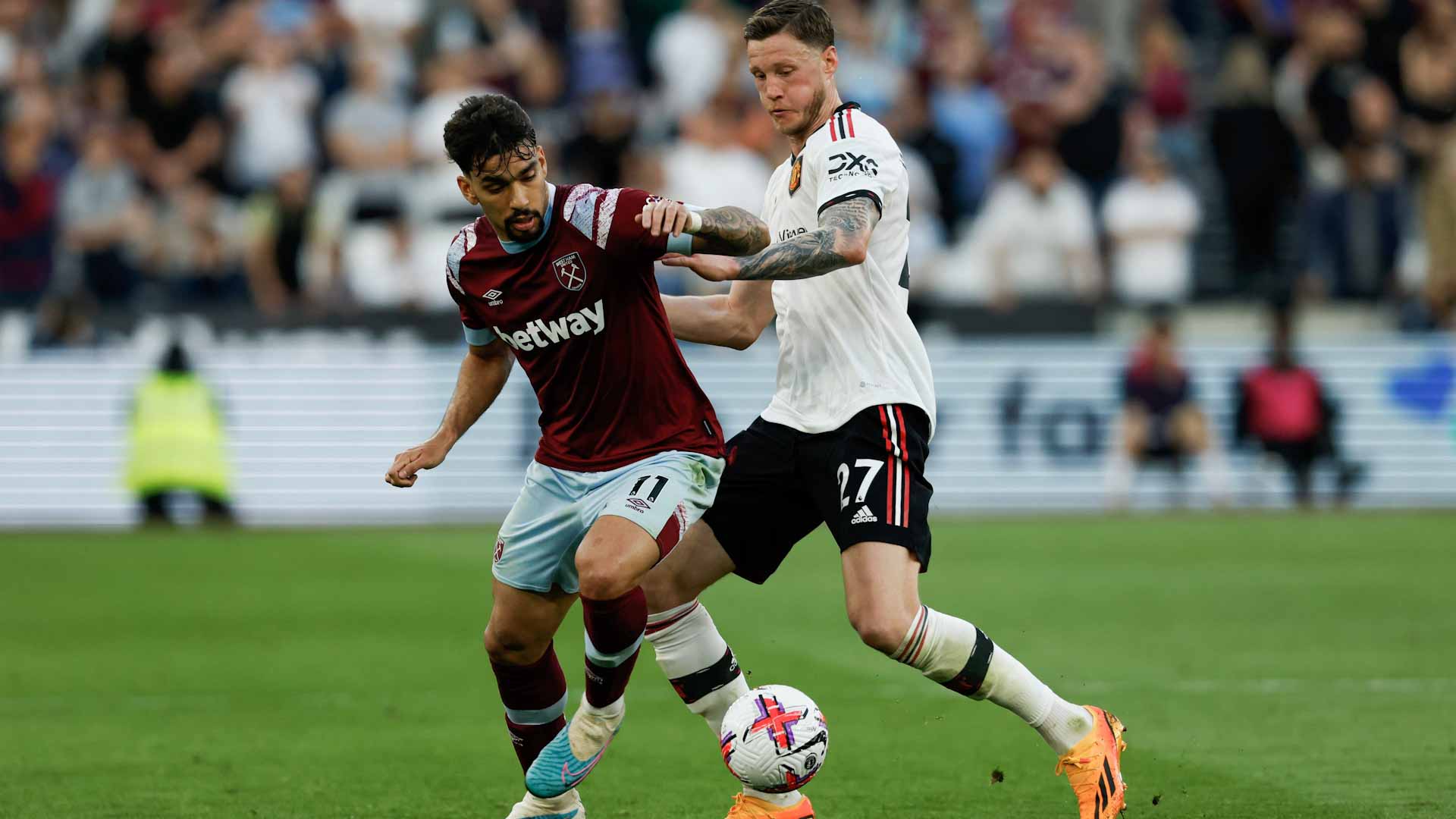 صورة بعنوان: الجزائري بن رحمة يقود وستهام للفوز على مانشستر يونايتد  