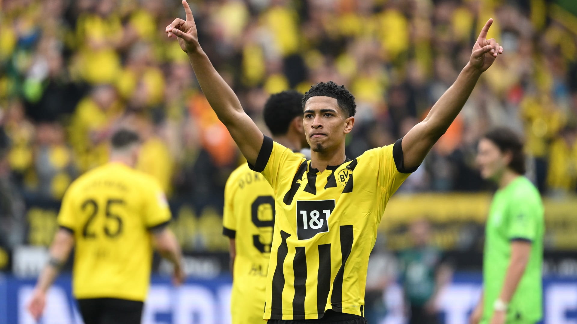 صورة بعنوان: دورتموند يقسو على فولفسبورج في الدوري الألماني 