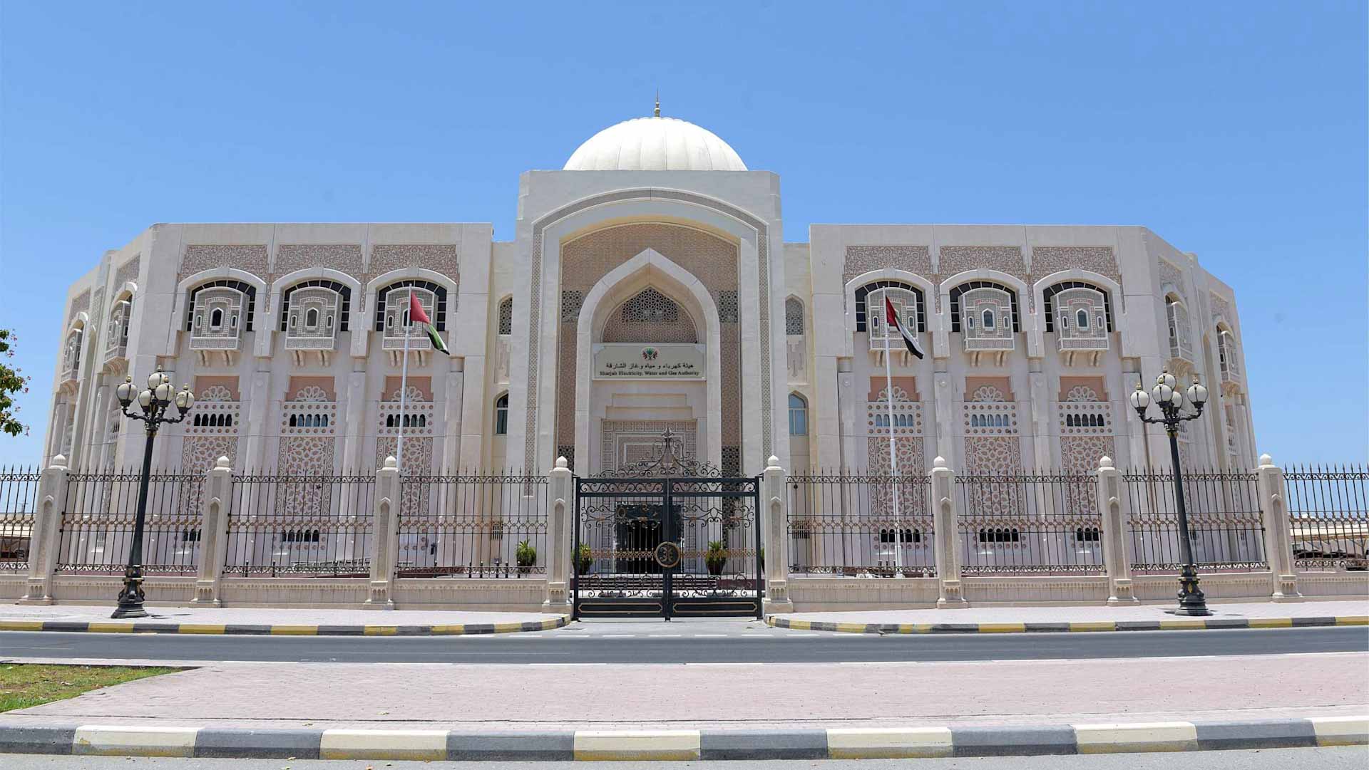 صورة بعنوان: كهرباء الشارقة توصل الغاز الطبيعي لـ 537 مشروعاً خلال الربع الأول 