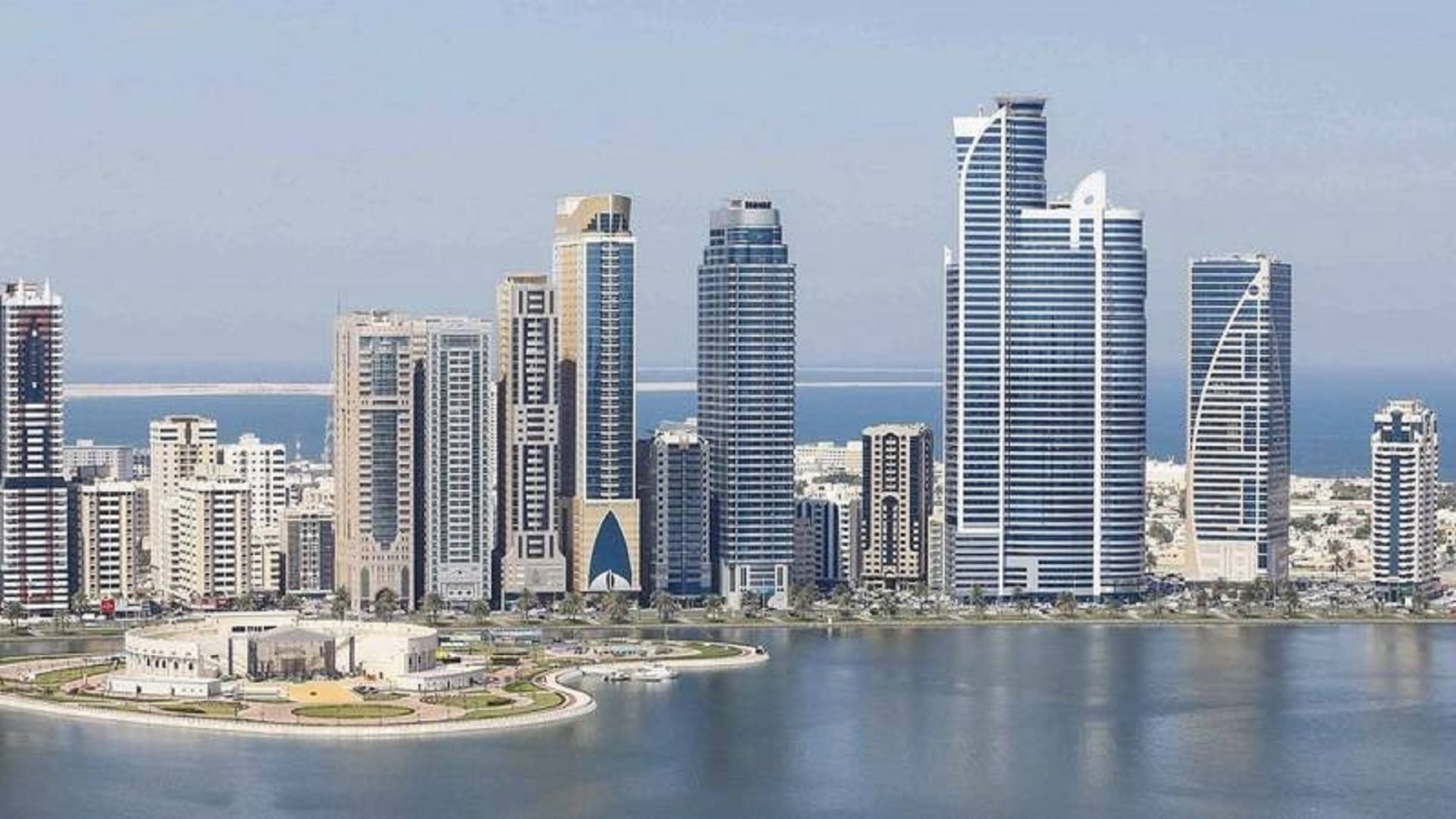 صورة بعنوان: التصرفات العقارية في الشارقة ترتفع إلى 2.8 مليار درهم في إبريل 