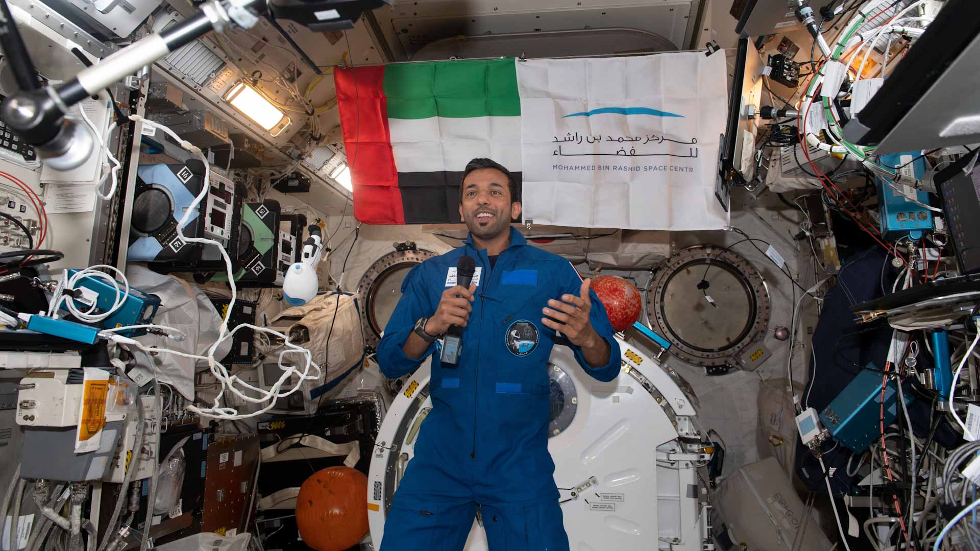 Image for the title: AlNeyadi to host live call for students in Mauritius 