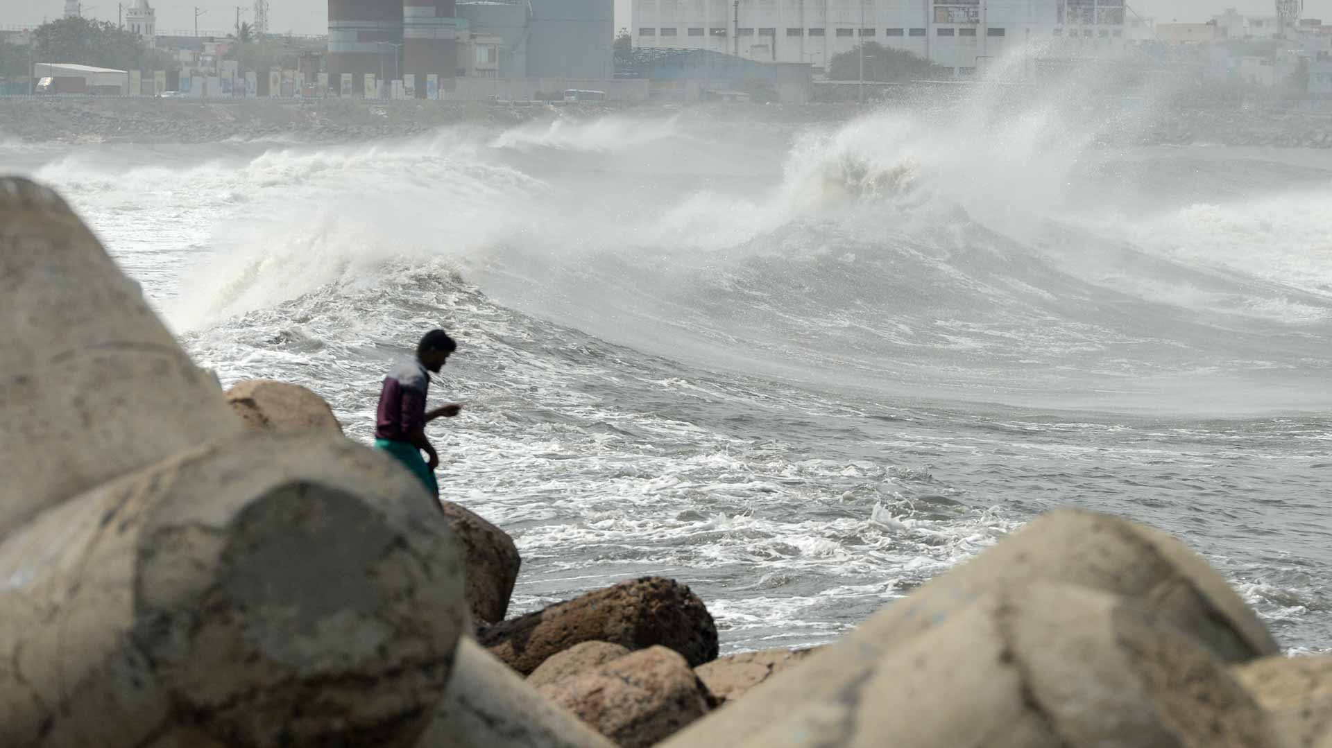 Image for the title: Cyclone Mocha heads for Myanmar, Bangladesh 