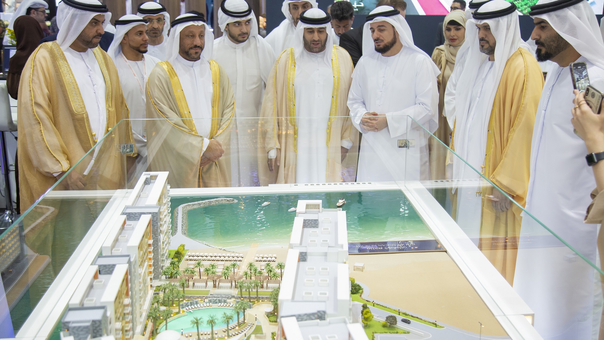 صورة بعنوان: "أساس العقارية" تستعرض مشروعاتها التطويرية في إيكرس 2023 