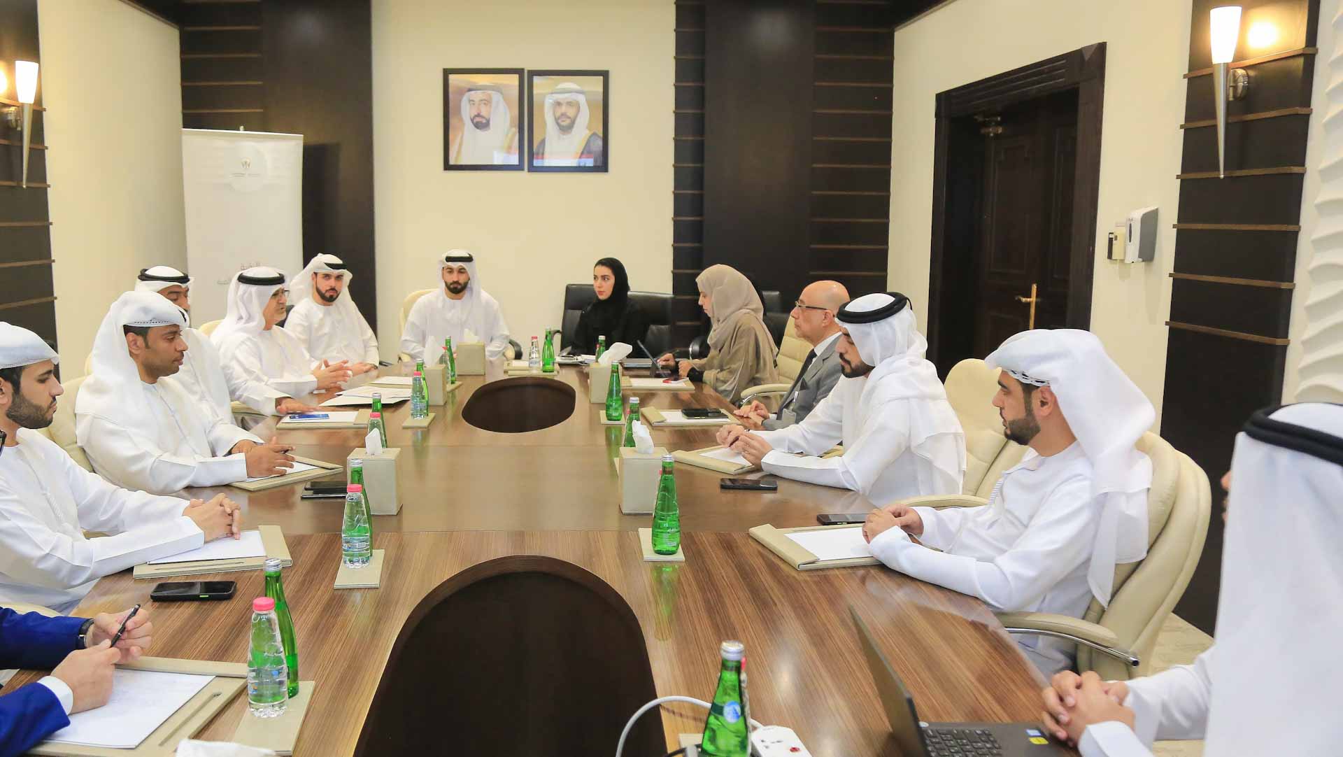 صورة بعنوان: "مالية الشارقة" تتبادل الخبرات والمعارف مع وزارة الداخلية 