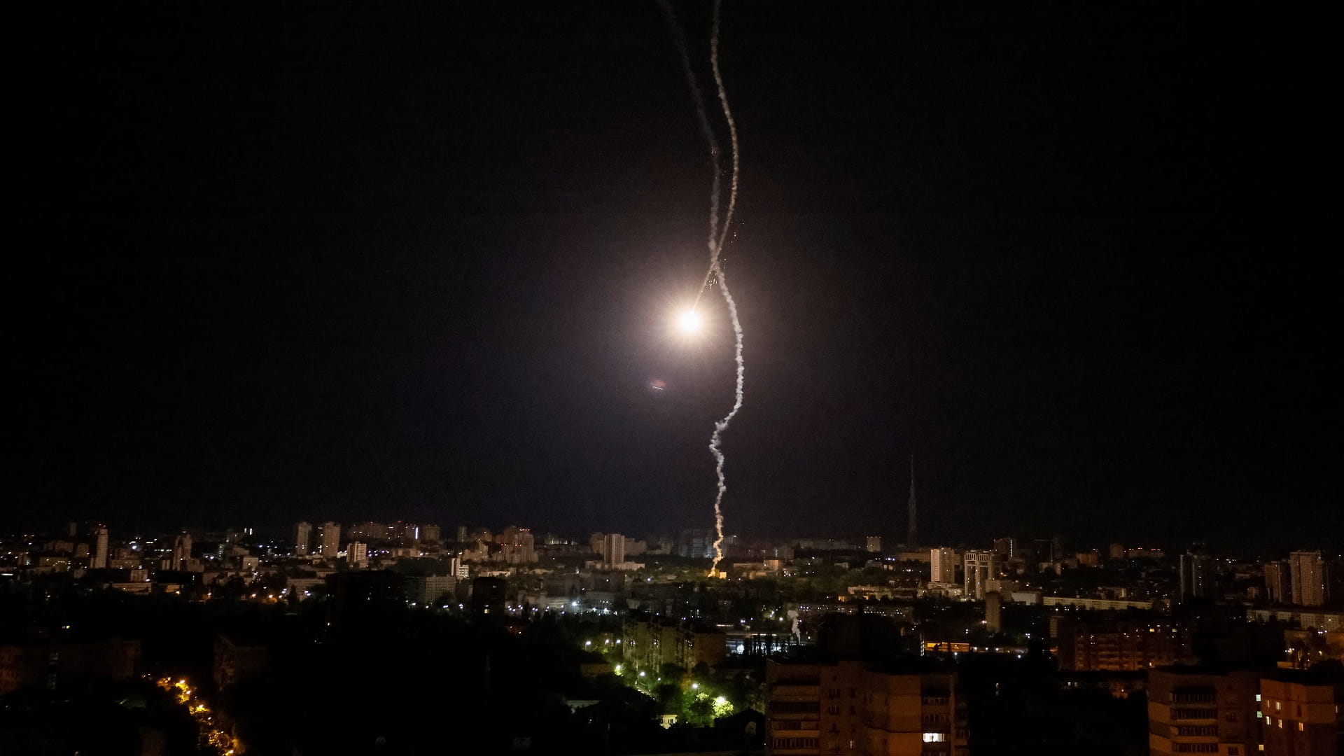 صورة بعنوان: أوكرانيا تعلن إسقاط جميع الصواريخ التي أطلقتها روسيا الاثنين 