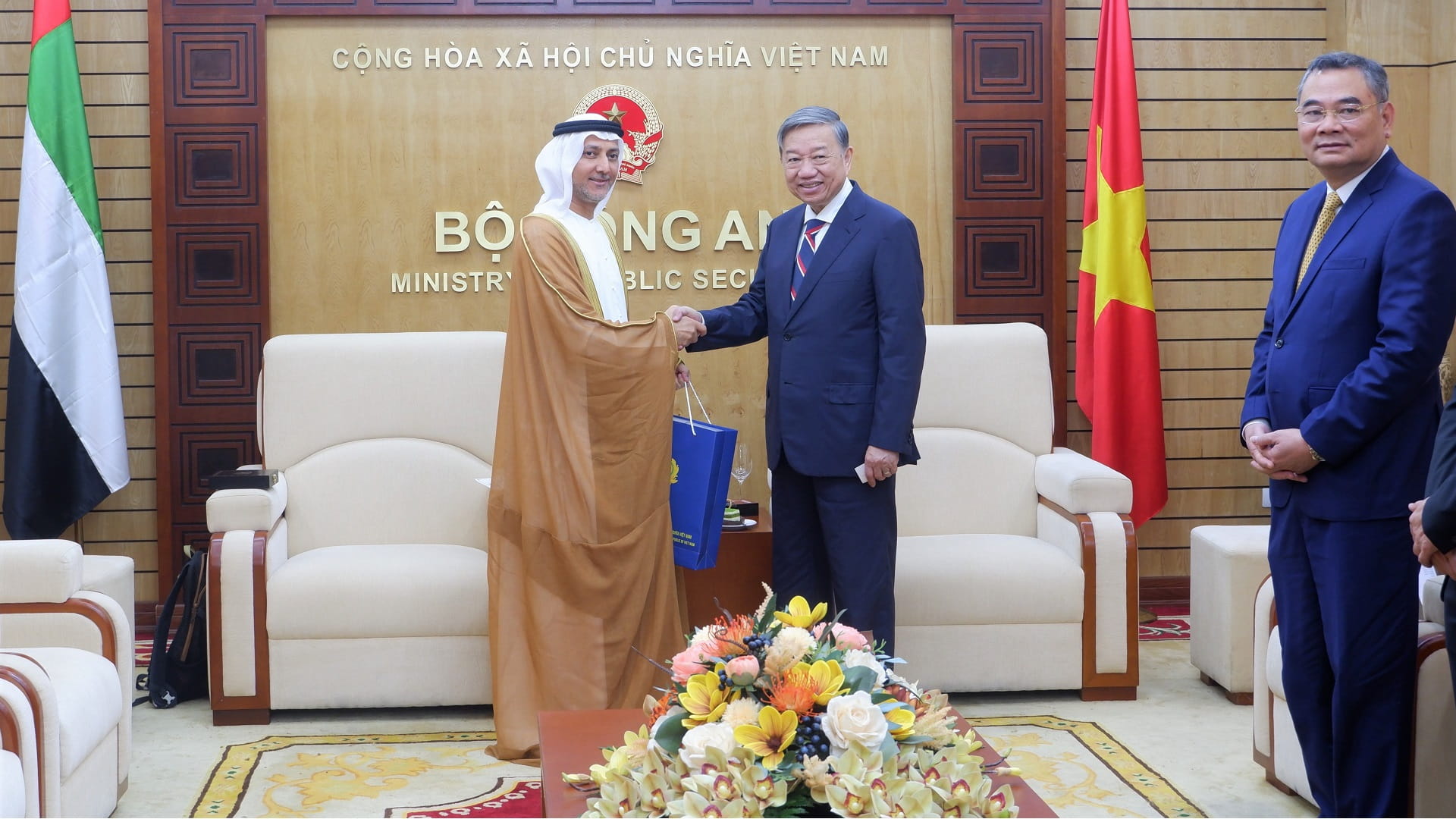 Image for the title: UAE Ambassador meets Vietnamese Minister of Public Security 