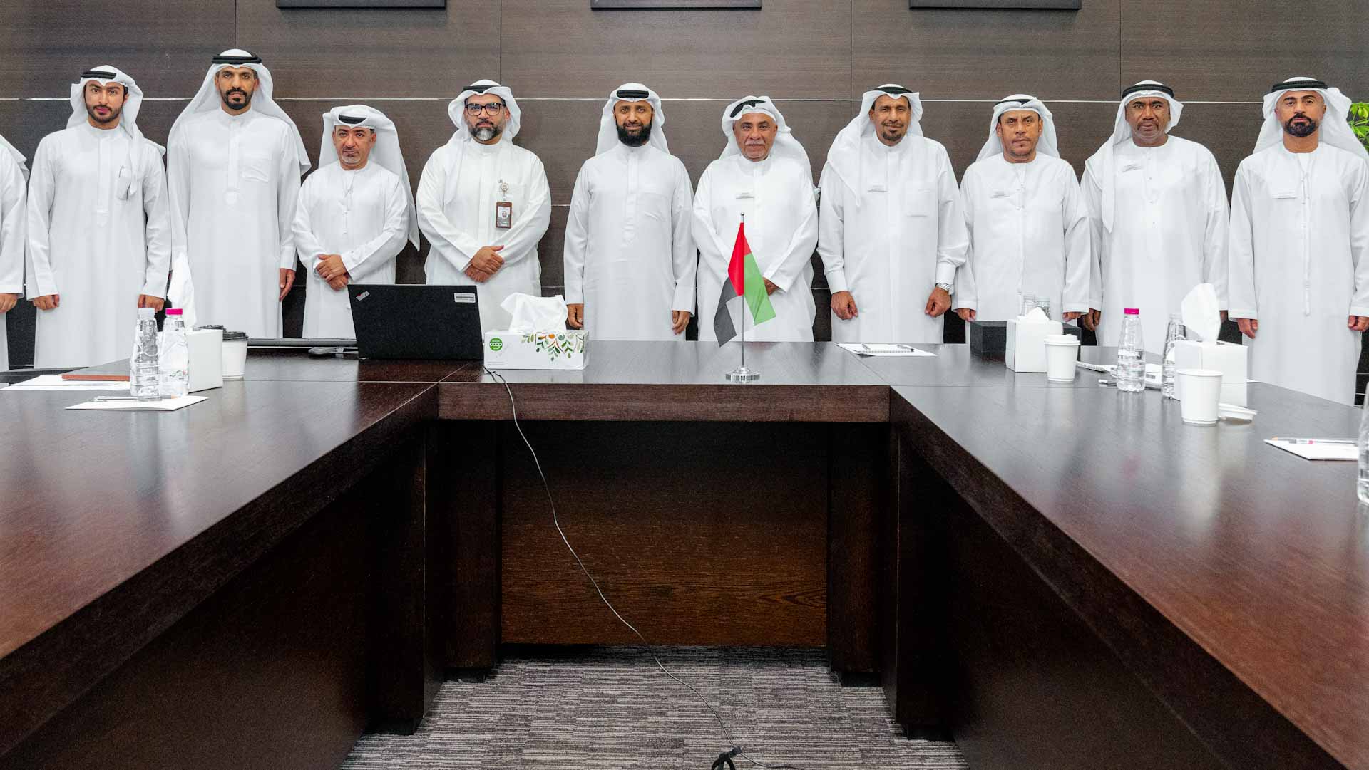 صورة بعنوان: مجلس ضاحية خور كلباء يبحث مع "طرق الشارقة" أوجه التعاون المشترك 