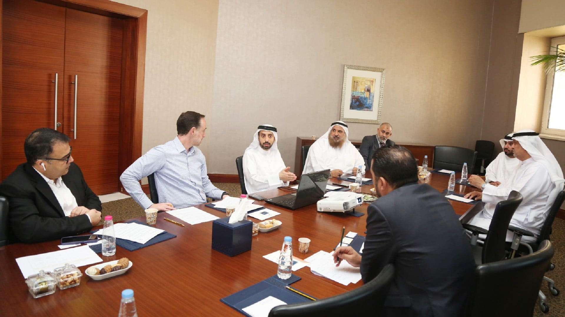 صورة بعنوان: "غرفة الشارقة" تستشرف واقع ومستقبل القطاع لتعزيز الأمن الغذائي 