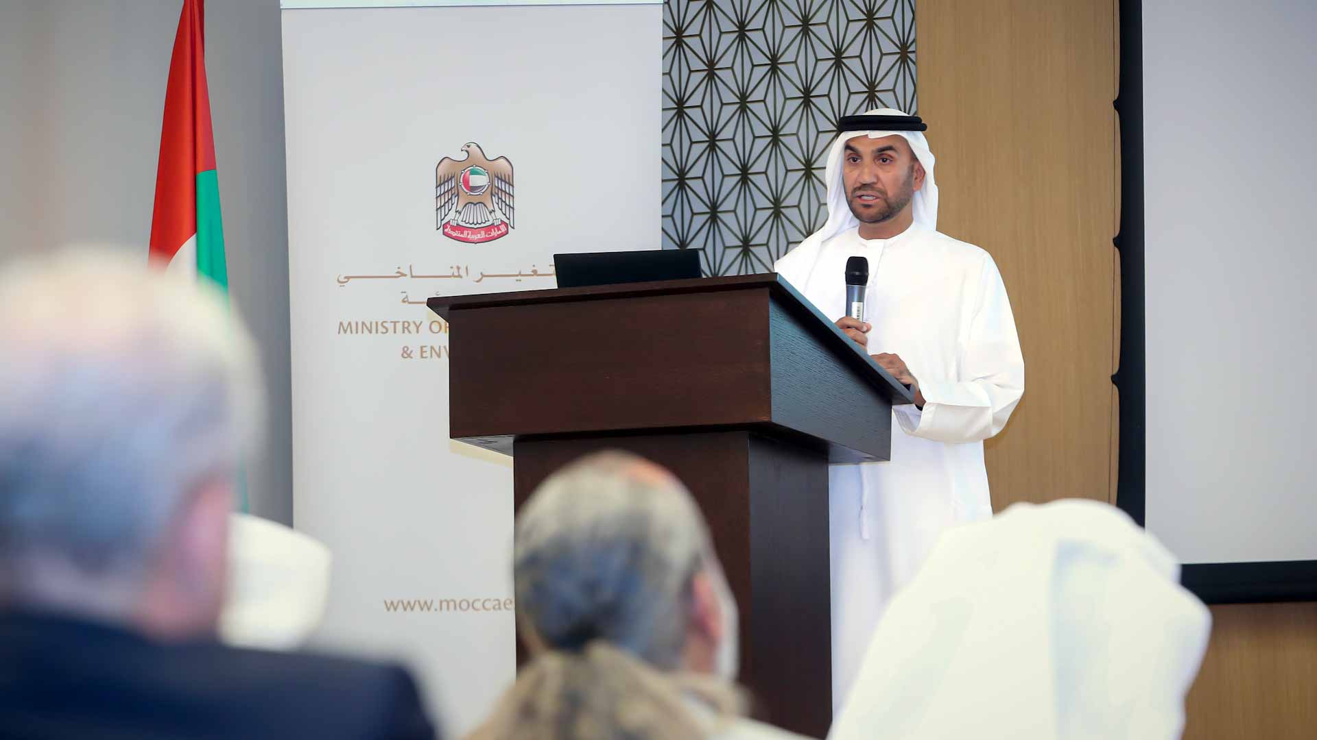 صورة بعنوان: وزارة التغير المناخي تناقش تحديات وفرص صناعة الدواجن في الإمارات 