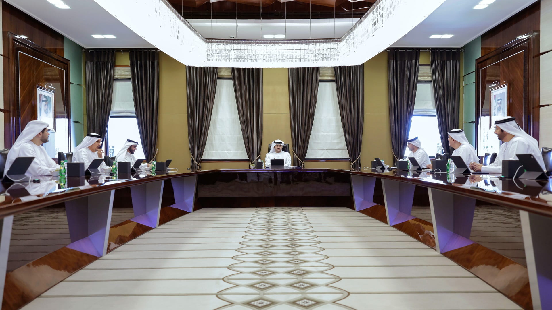 Image for the title: Maktoum bin Mohammed chairs Dubai Judicial Council Meeting 