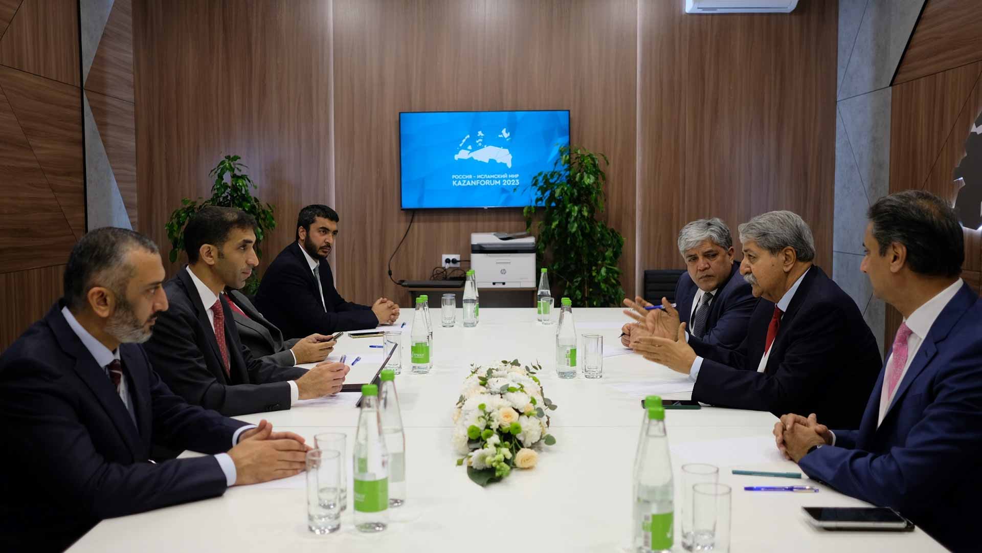 Image for the title: Thani Al Zeyoudi leads UAE delegation to Kazan Forum 2023 
