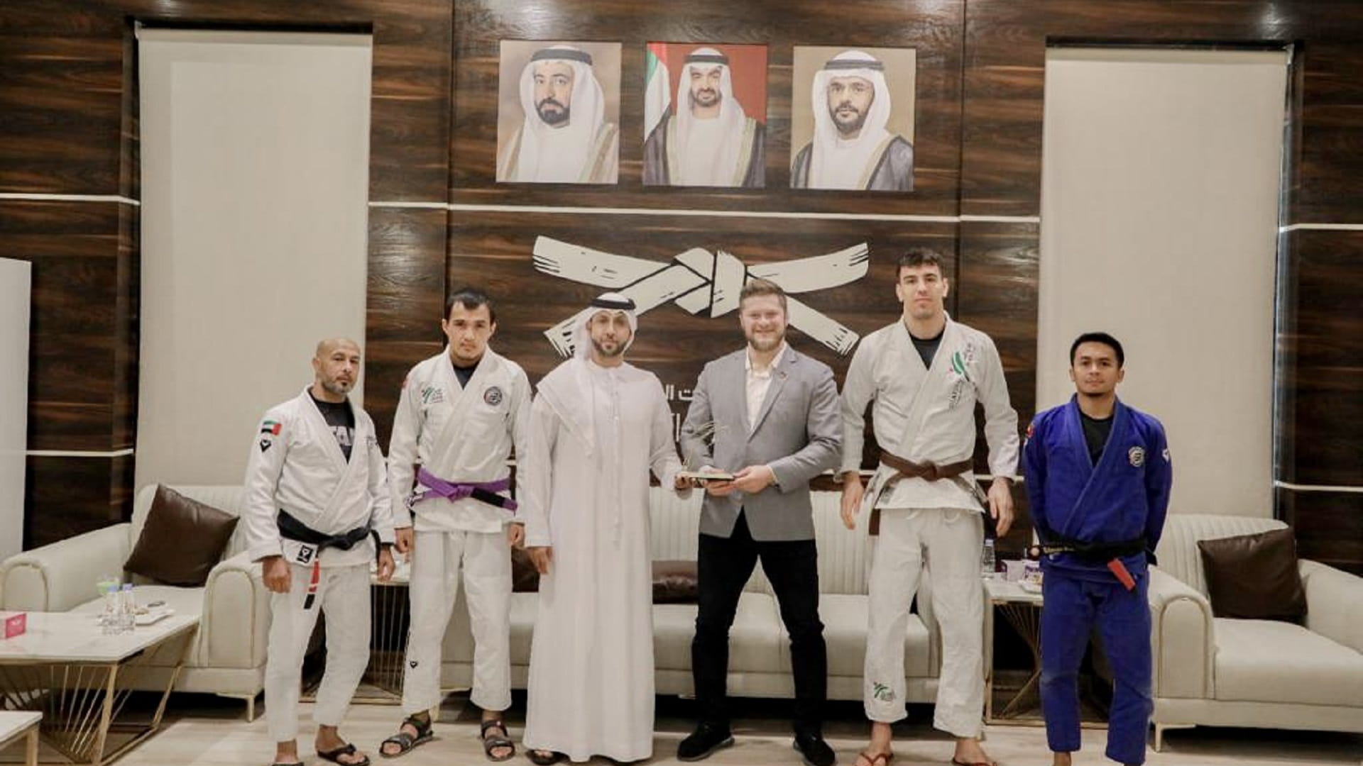 صورة بعنوان: نادي الشارقة لرياضات الدفاع عن النفس يعزز تعاونه مع جوجيتسو الأردن 
