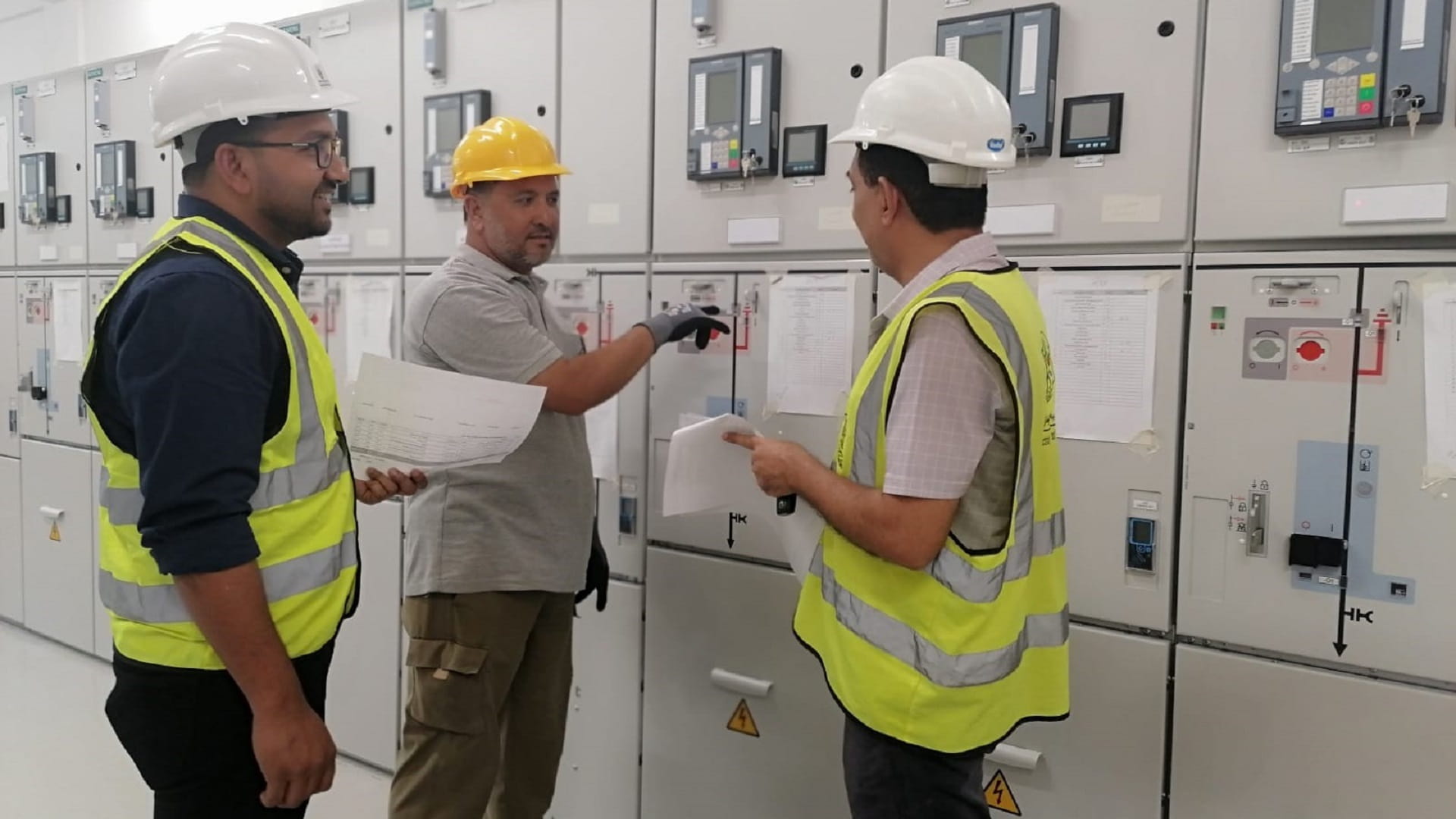 Image for the title: SEWA provides power to 941 projects 