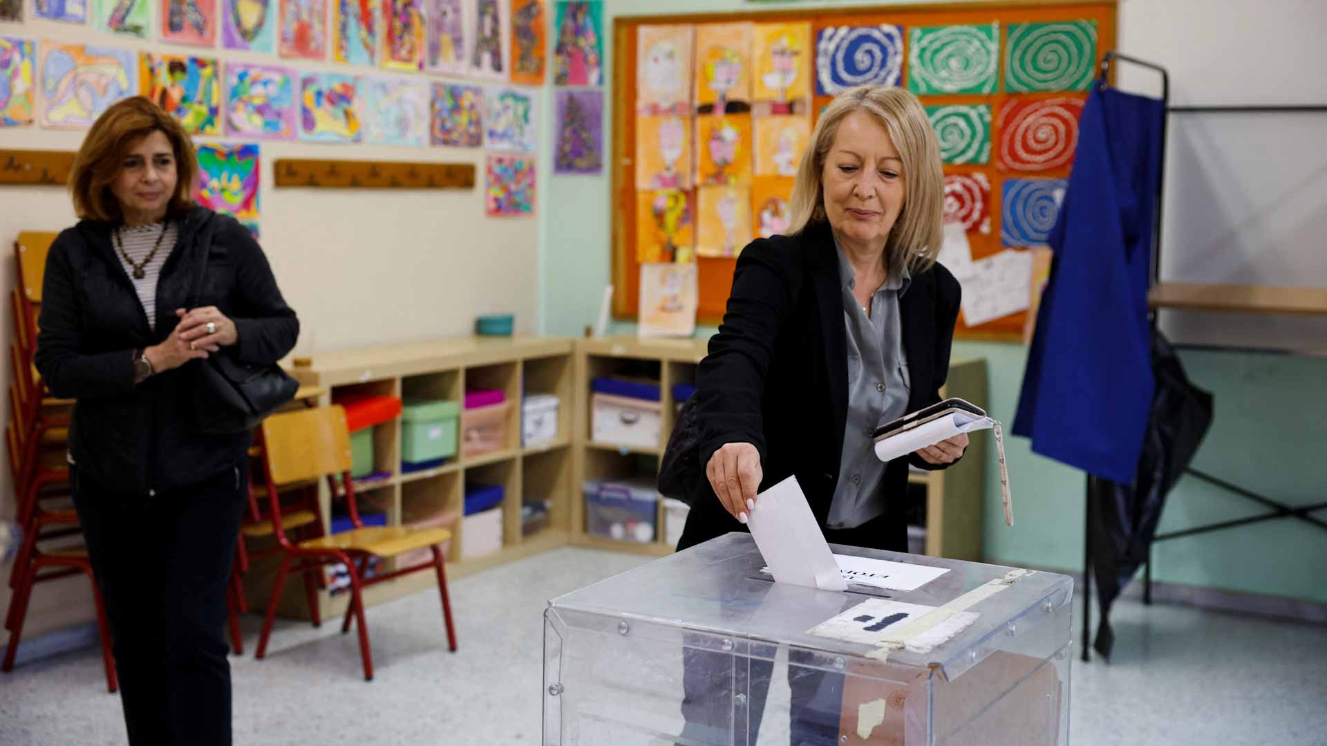 صورة بعنوان: وسط توقعات بجولة ثانية...انطلاق التصويت في انتخابات اليونان العامة 