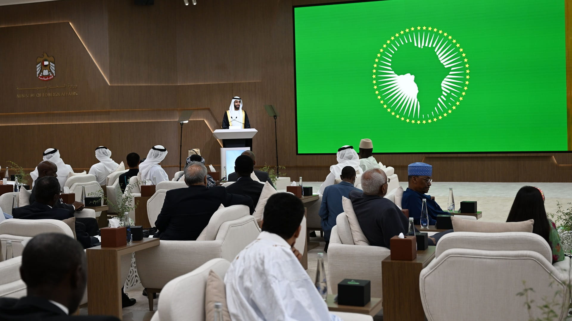 صورة بعنوان: شخبوط بن نهيان يؤكد التزام الإمارات بتعزيز الشراكات مع إفريقيا 