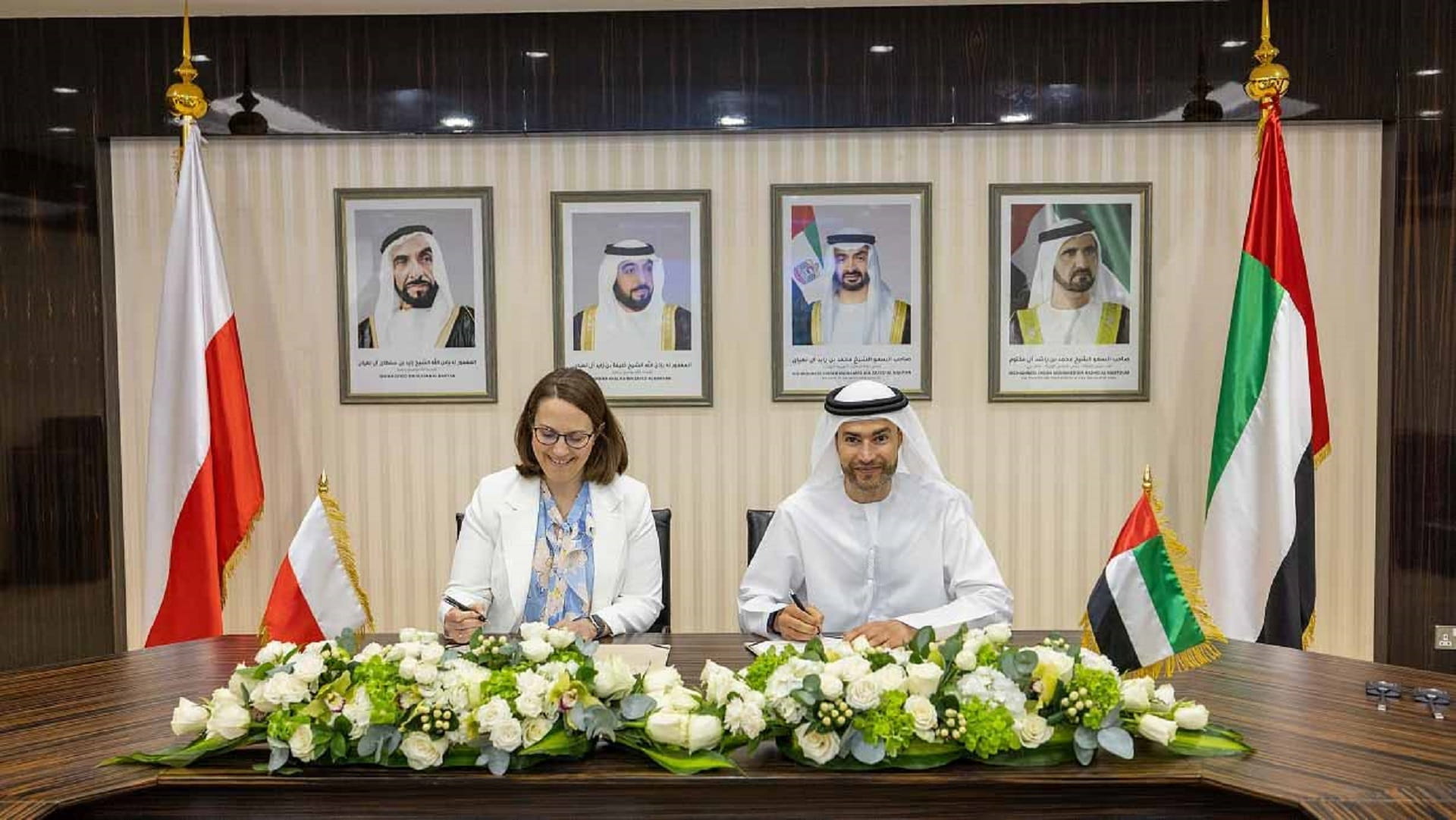 Image for the title: UAE, Poland discuss ways of enhancing economic cooperation 